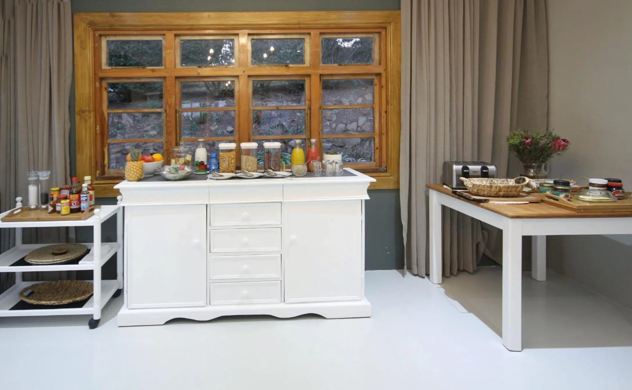 Food and drinks in Curry's Post Bed & Breakfast