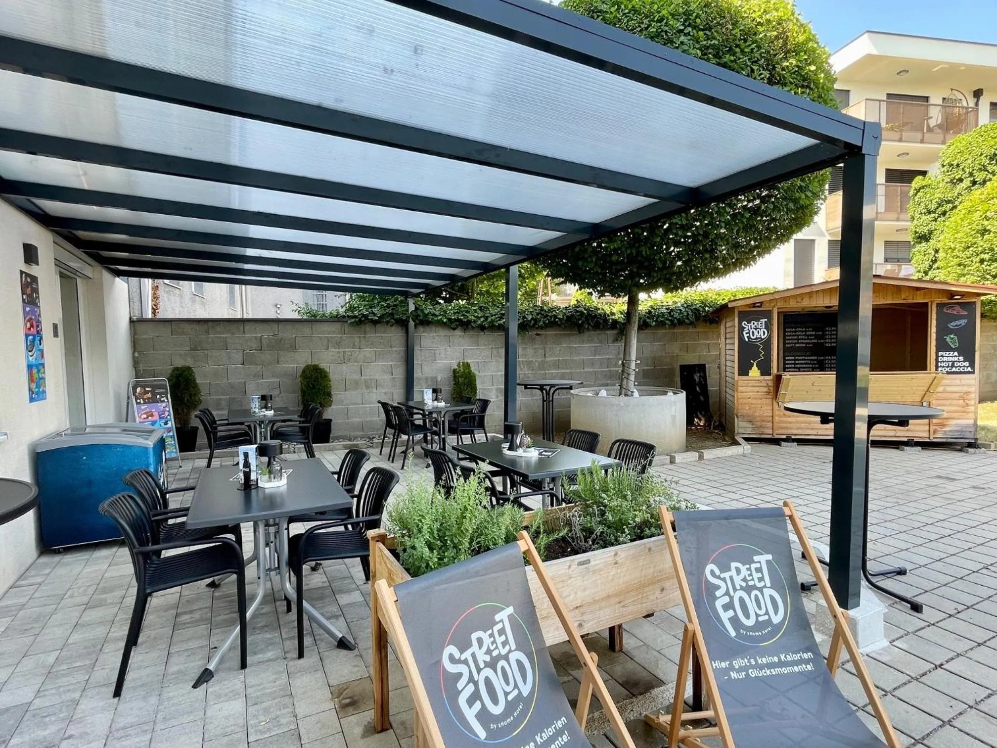 Restaurant/places to eat in SHOME Hotel Graz I Self-Check-In I Free Parking