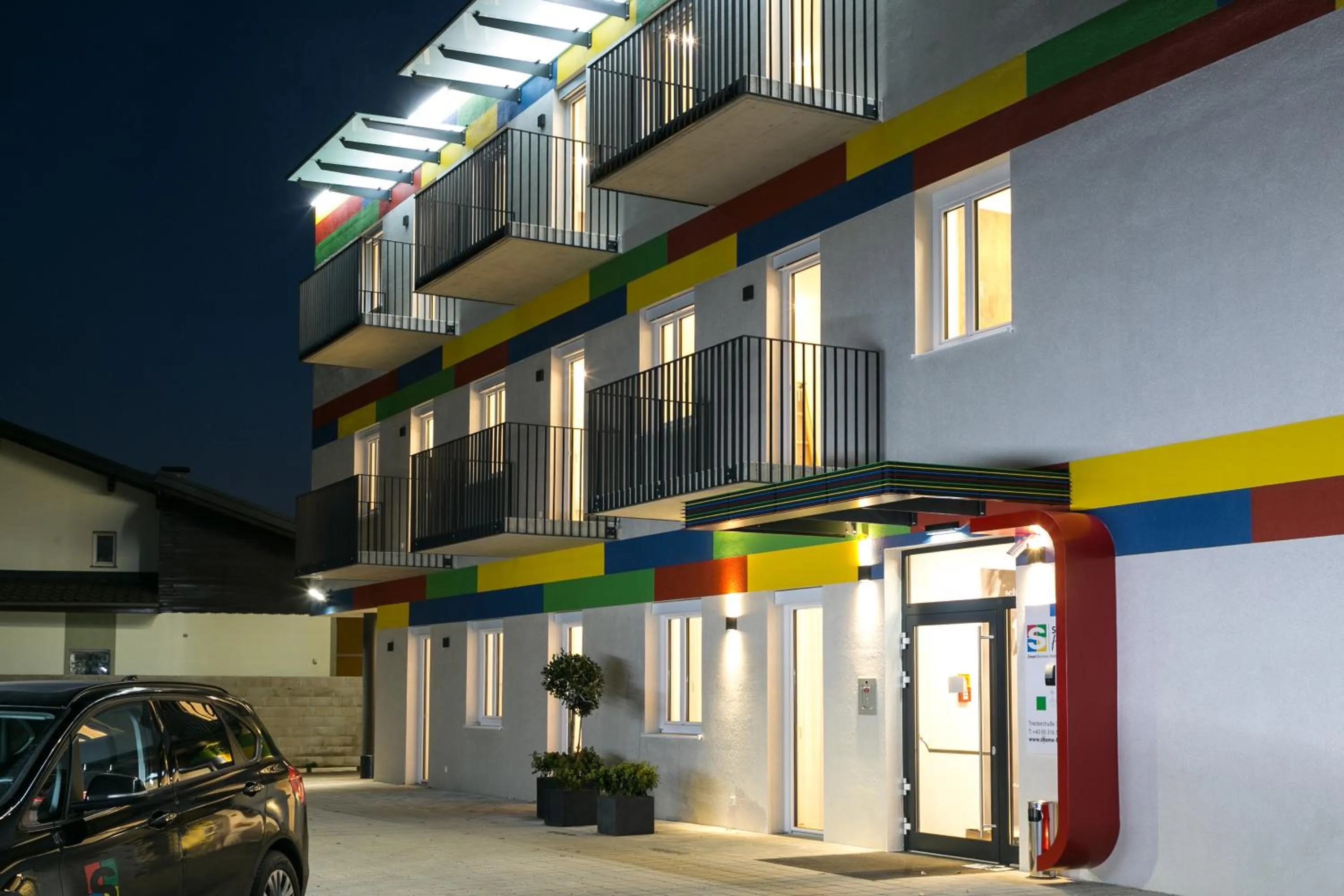 Property building in SHOME Hotel Graz I Self-Check-In I Free Parking