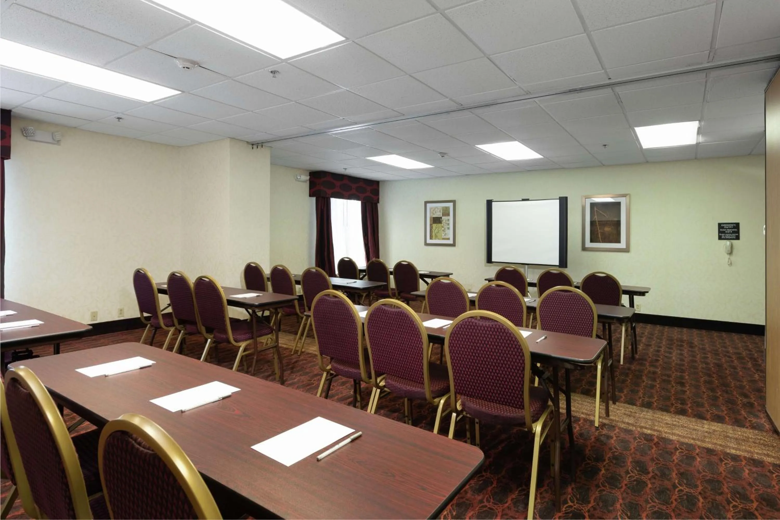 Meeting/conference room in Hampton Inn Houma
