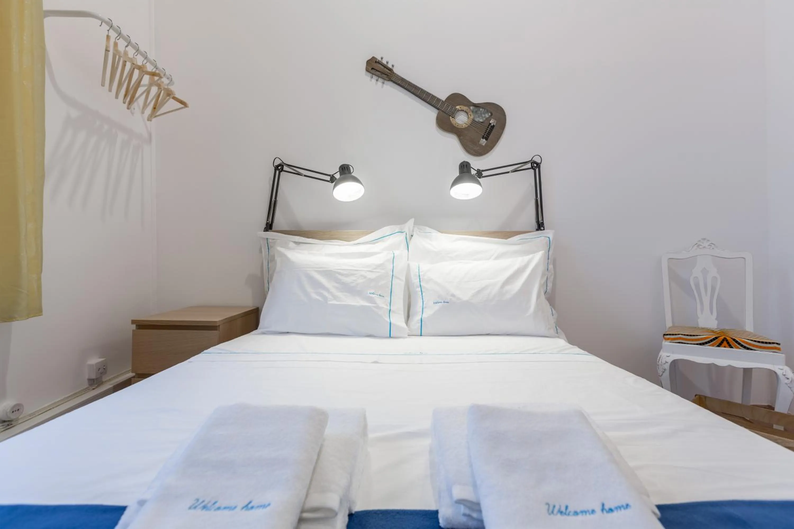 Photo of the whole room, Bed in C&O Guest House Lisbon