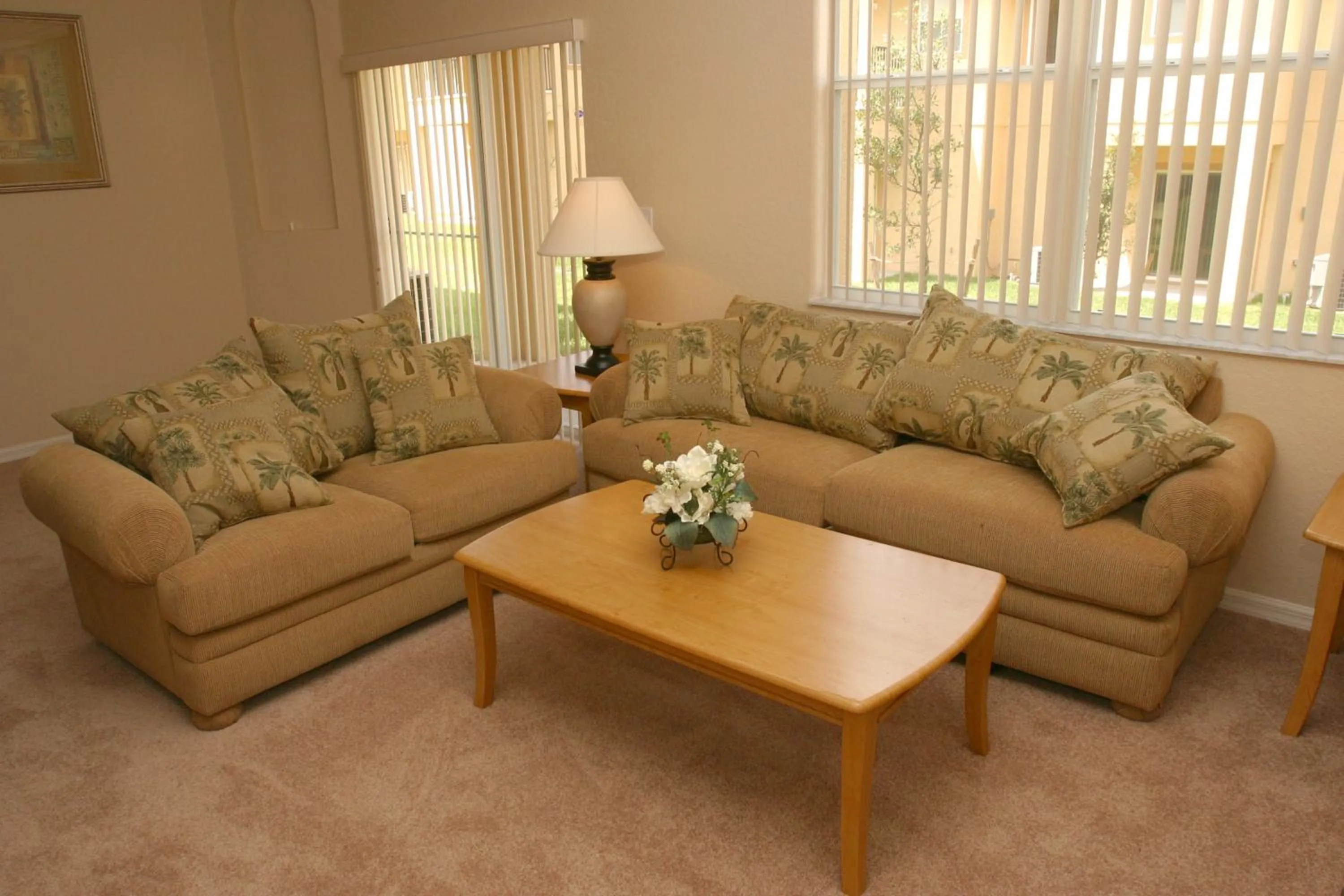 Living room, Seating Area in Regal Palms Resort & Spa