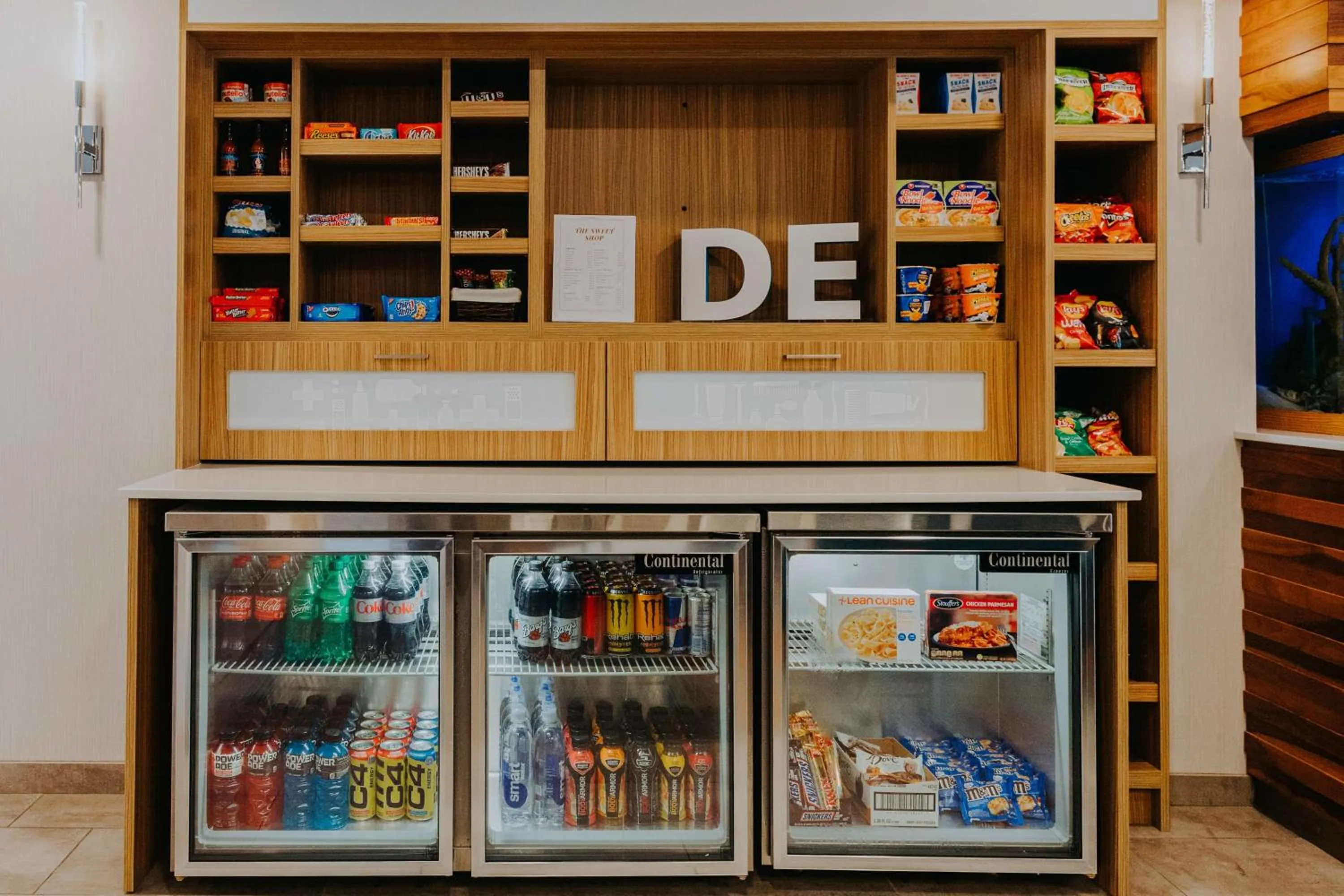 Restaurant/places to eat in Hampton Inn Rehoboth Beach