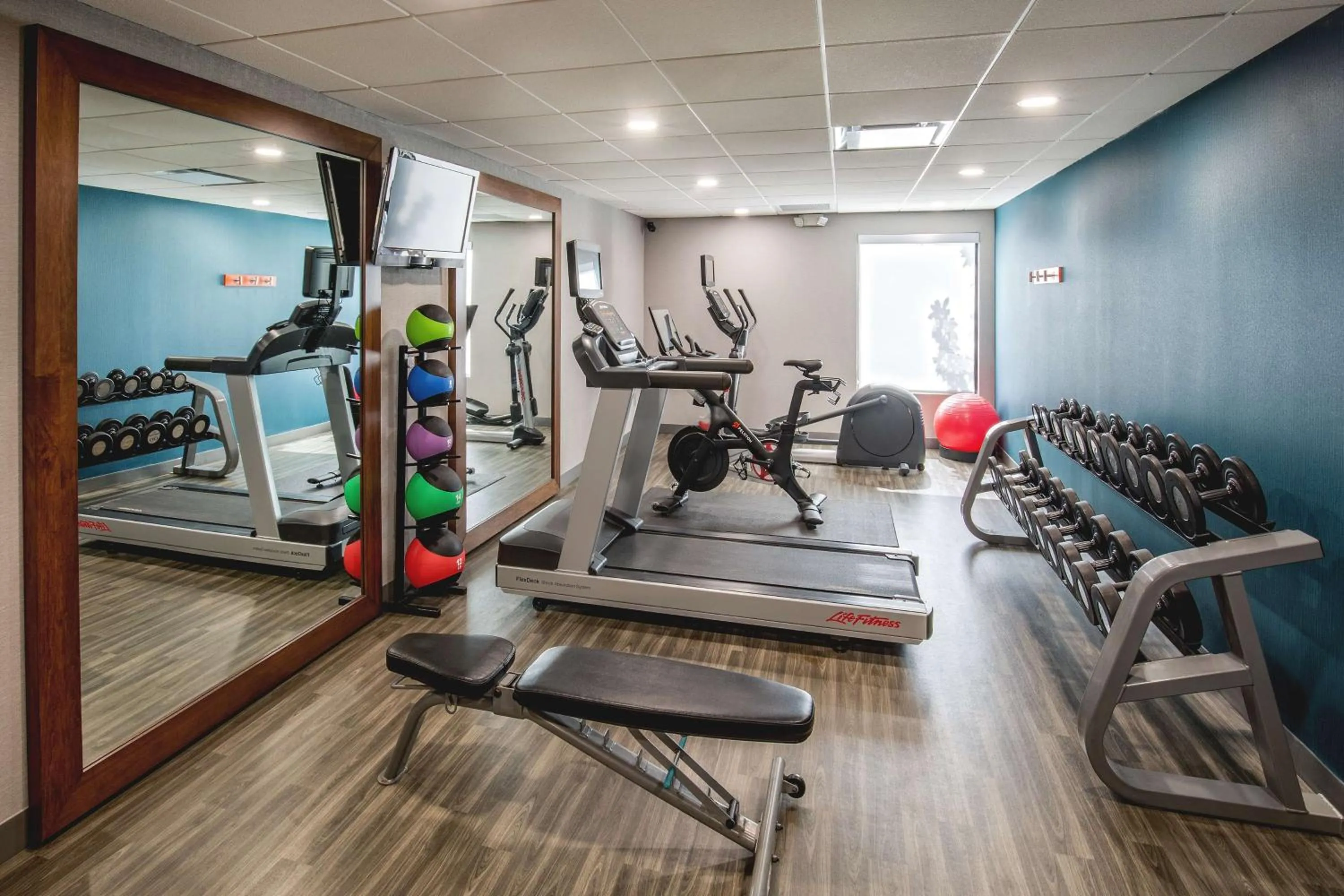 Fitness centre/facilities in Hampton Inn Rehoboth Beach
