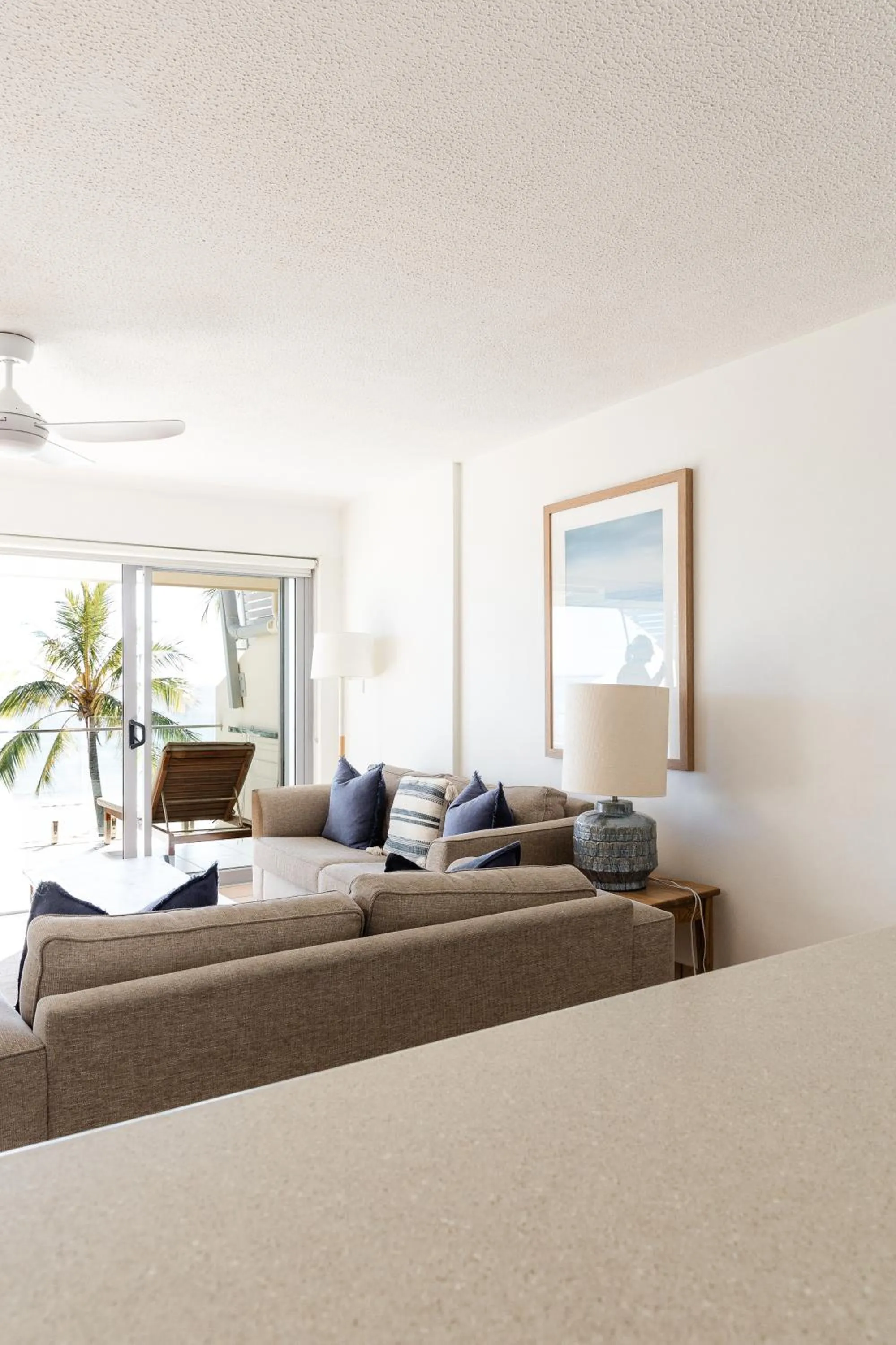 Living room, Bed in Fairshore Noosa