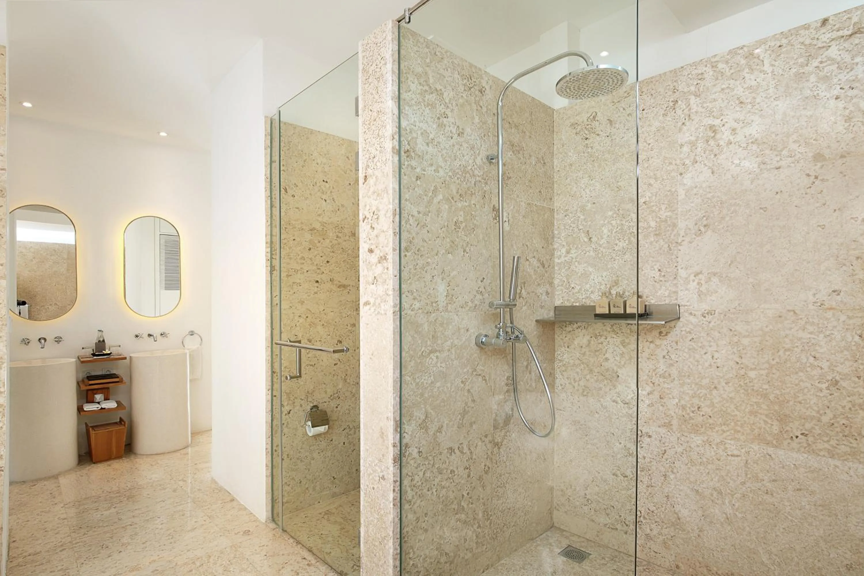 Shower in Uma Sapna Seminyak