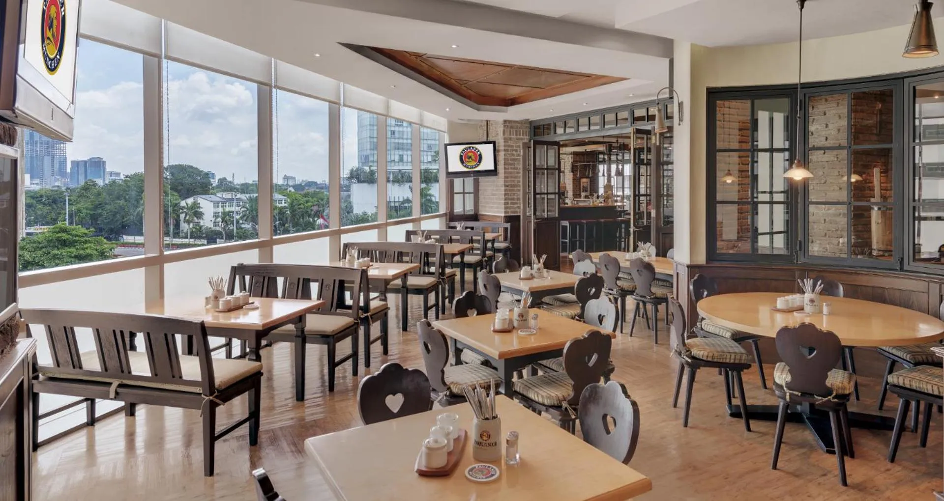 Lunch in Hotel Indonesia Kempinski Jakarta