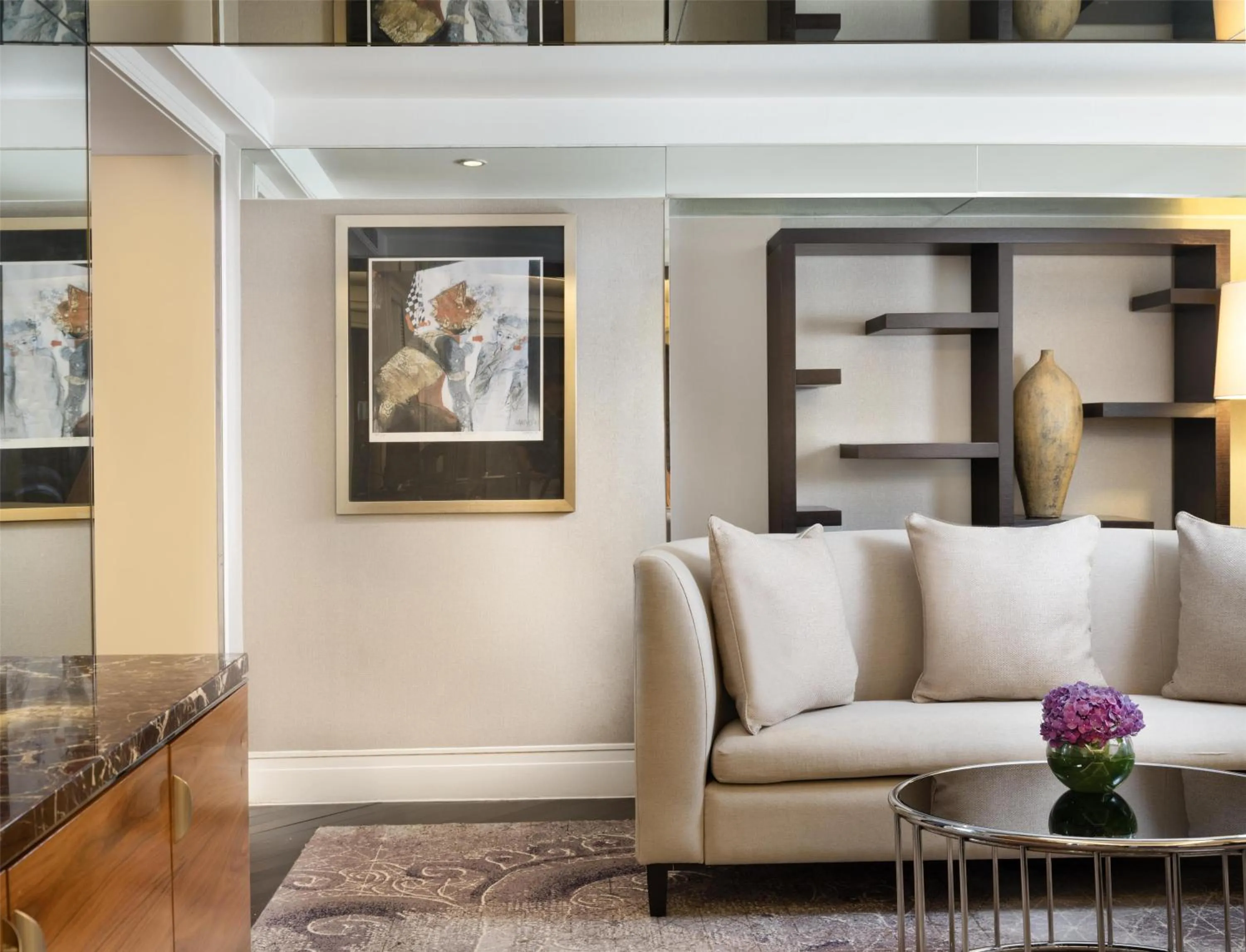 Bedroom in Hotel Indonesia Kempinski Jakarta