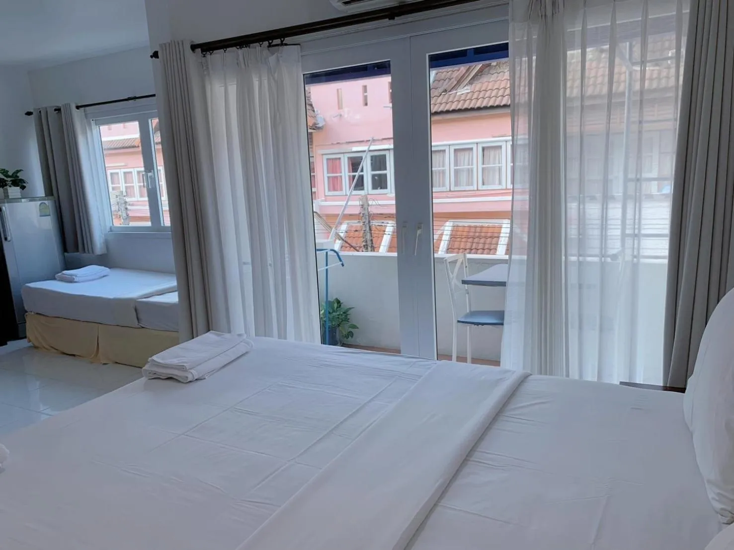 Balcony/Terrace, Bed in Sunshine Guest House