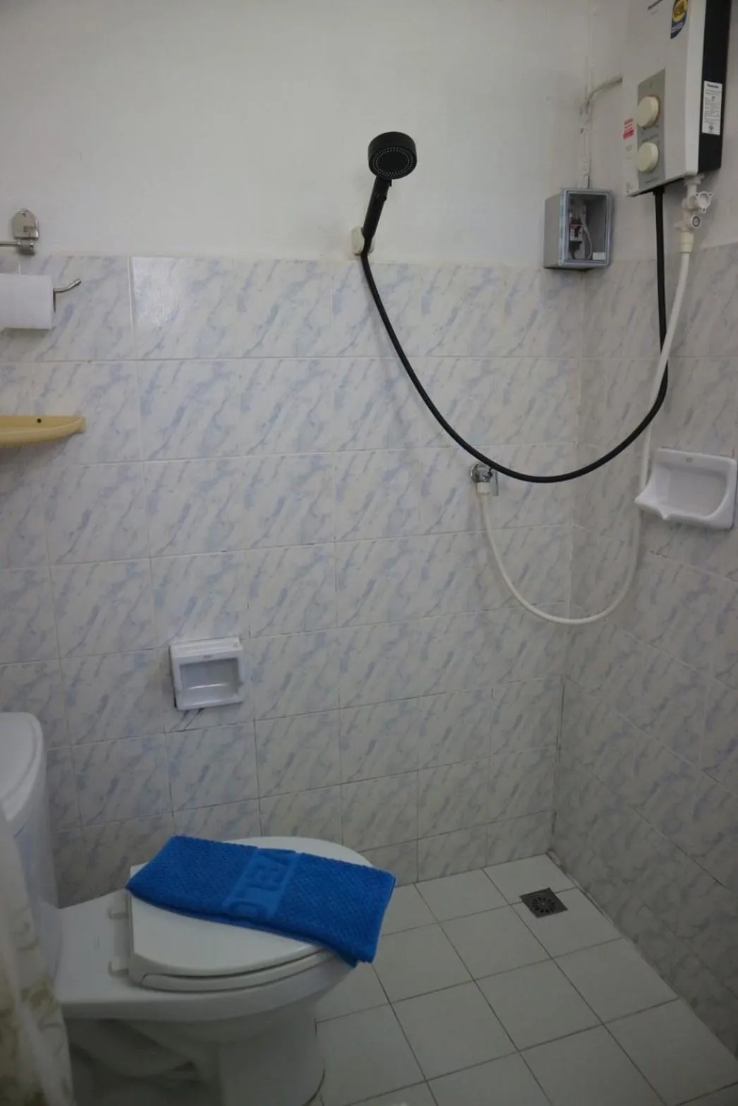 Shower in Sunshine Guest House