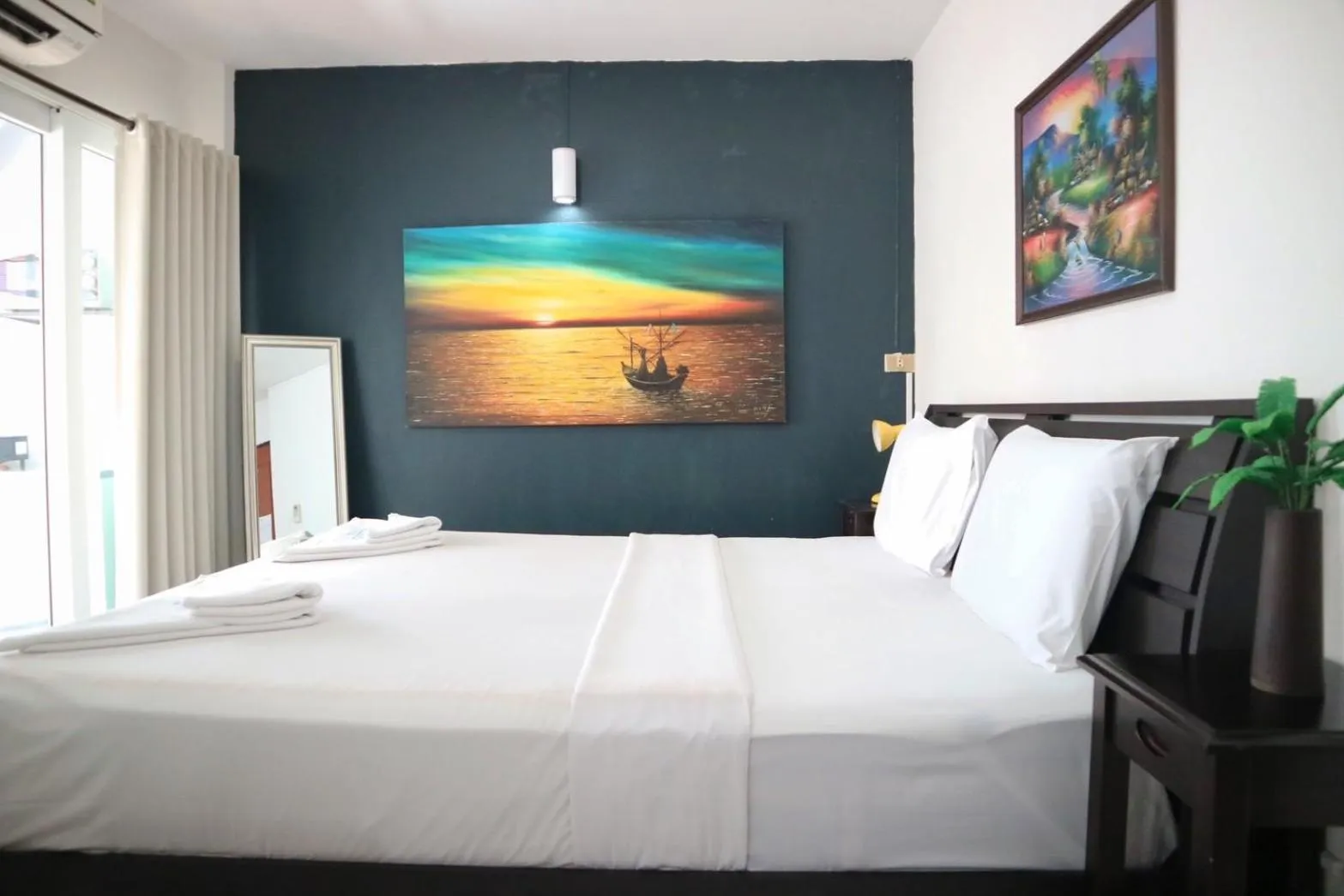 Bed in Sunshine Guest House