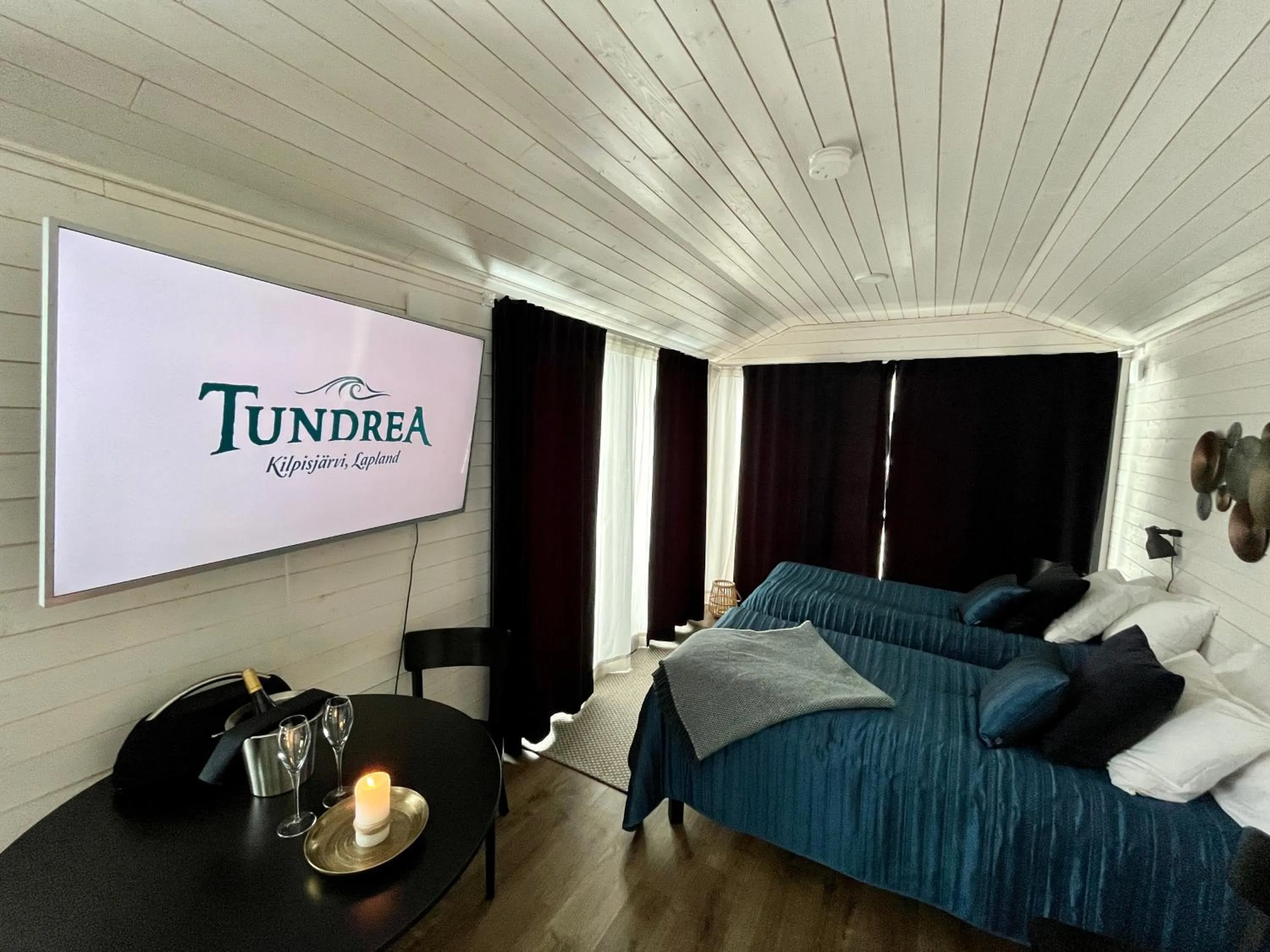 Photo of the whole room, Bed in Tundrea Holiday Resort