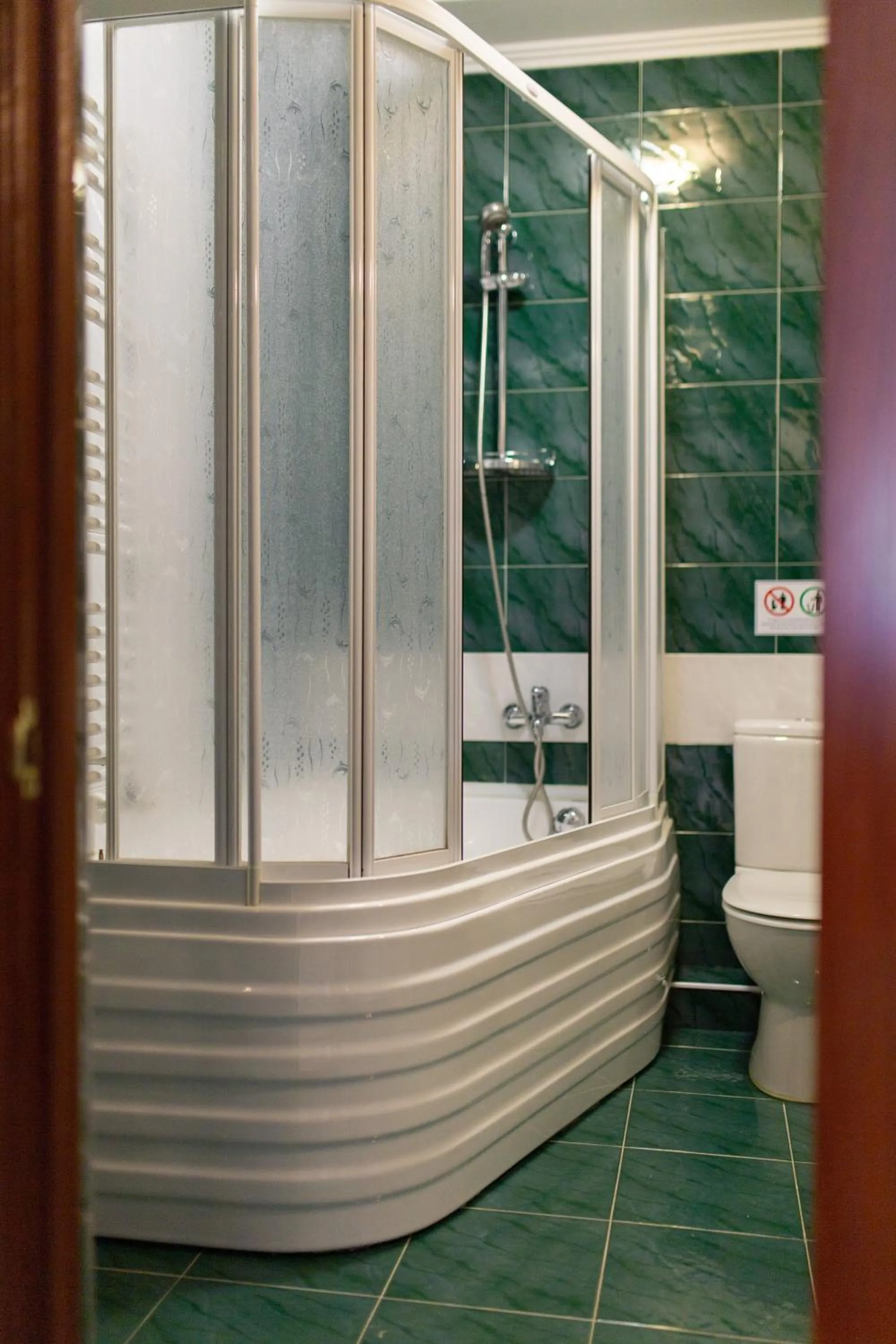 Bathroom in Vila Muntenia Hotel