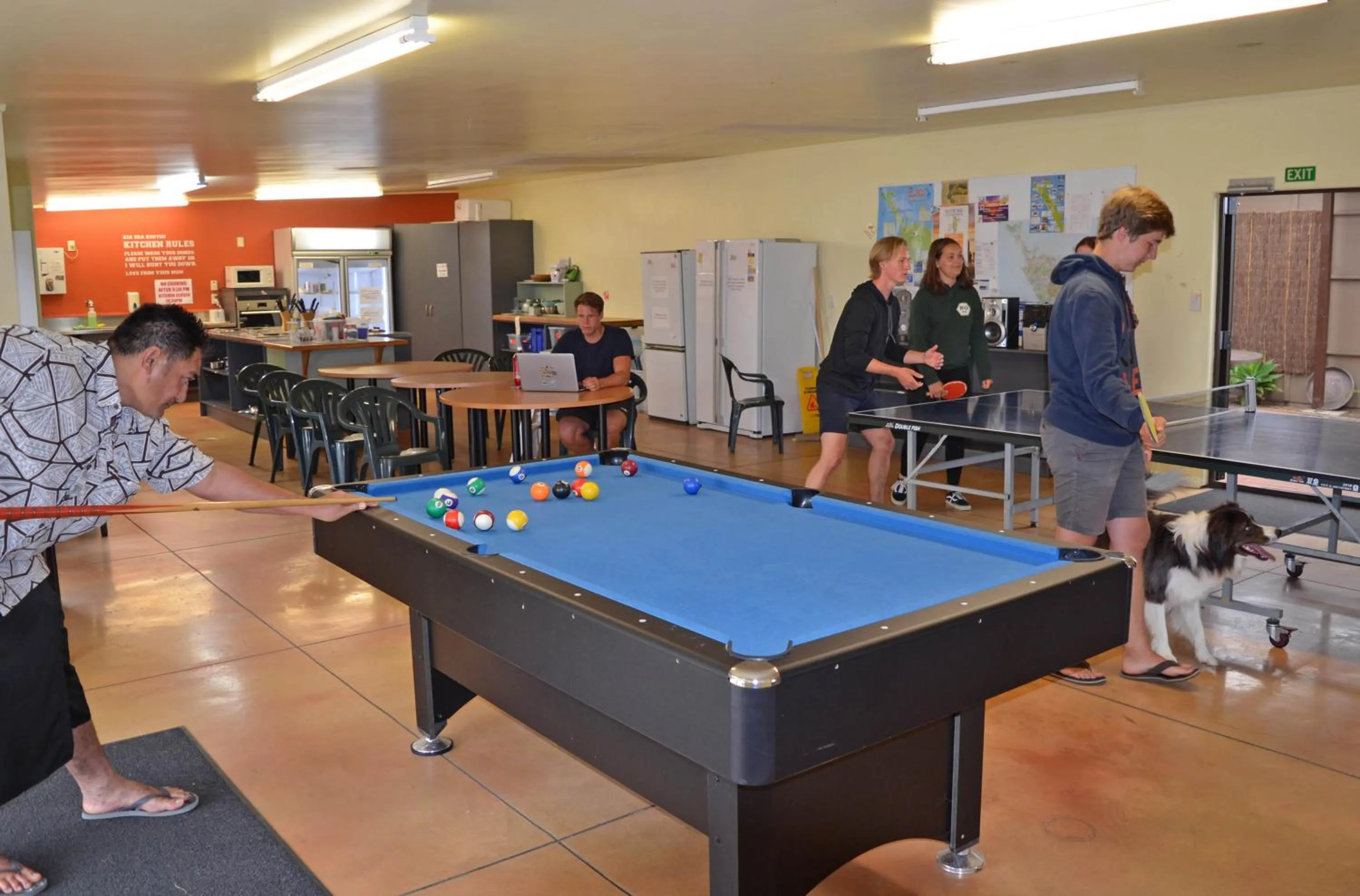 People in Beachcomber Lodge & Backpacker