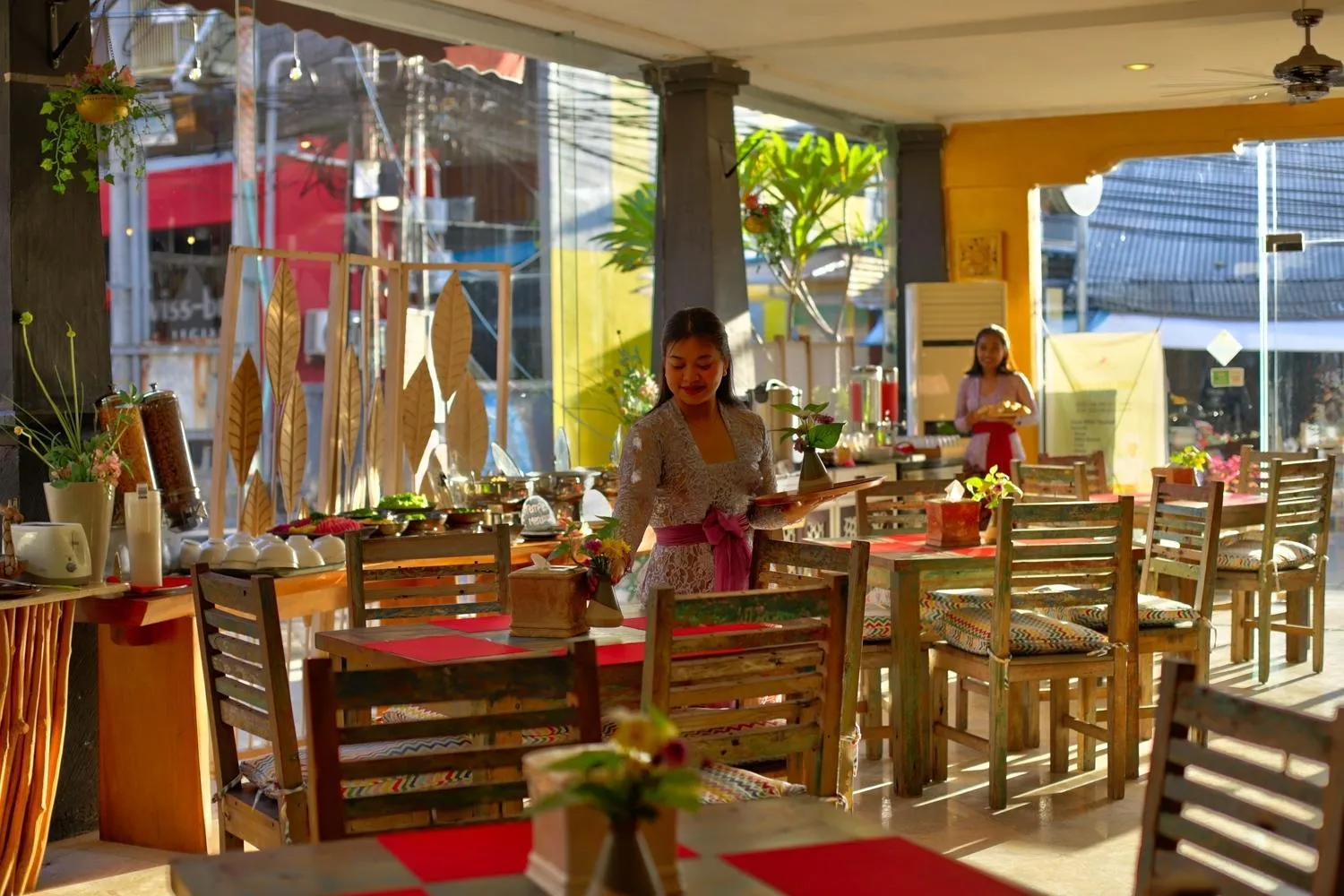 Restaurant/places to eat in Royal Hotel and Villa Bali