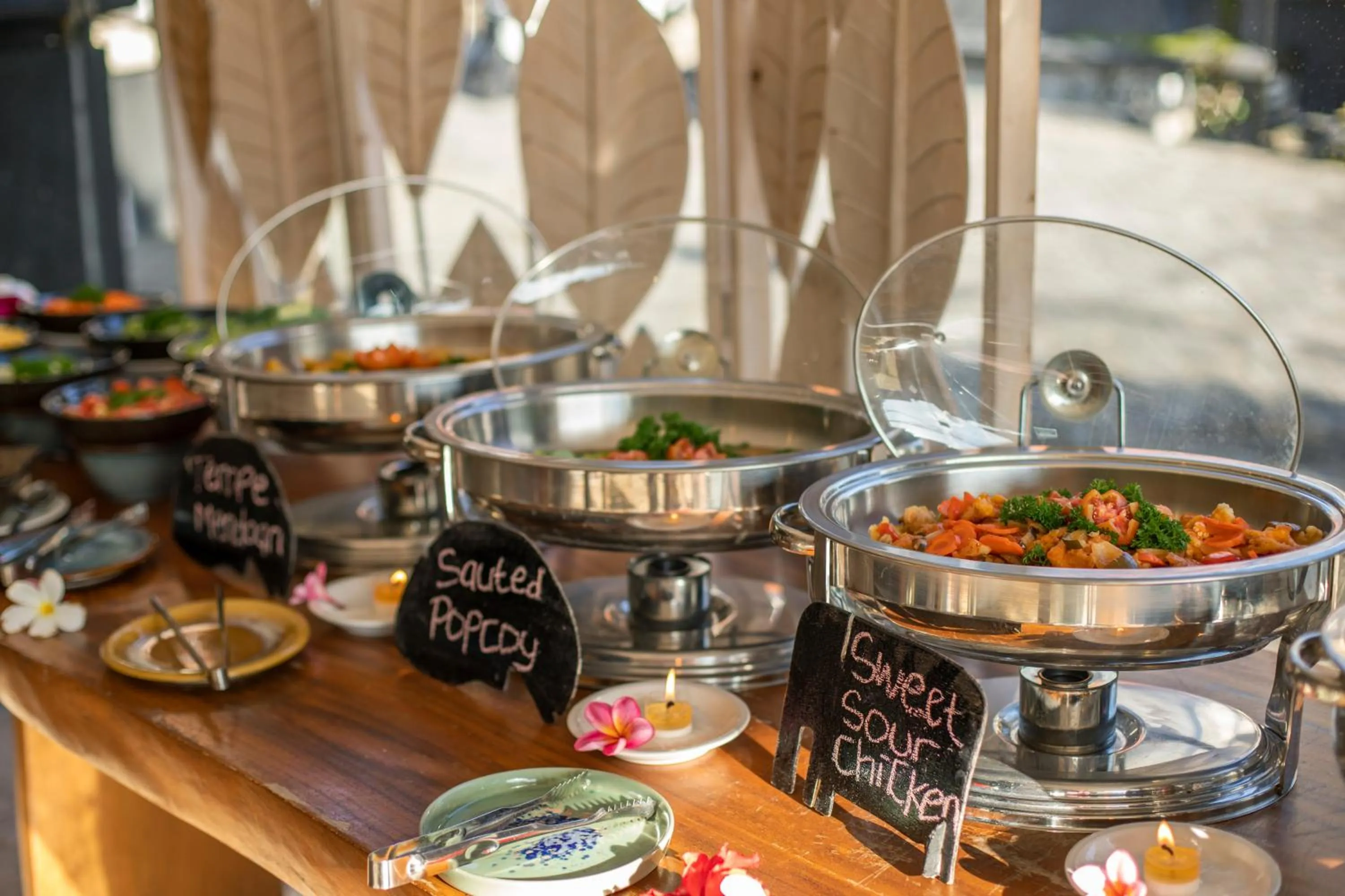 Buffet breakfast in Royal Hotel and Villa Bali