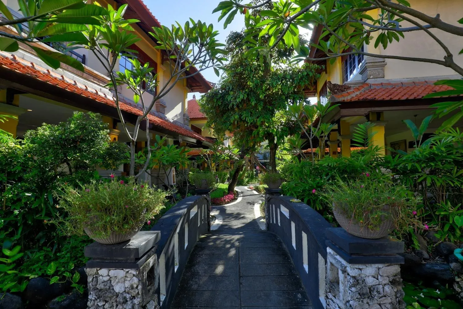 Garden in Royal Hotel and Villa Bali