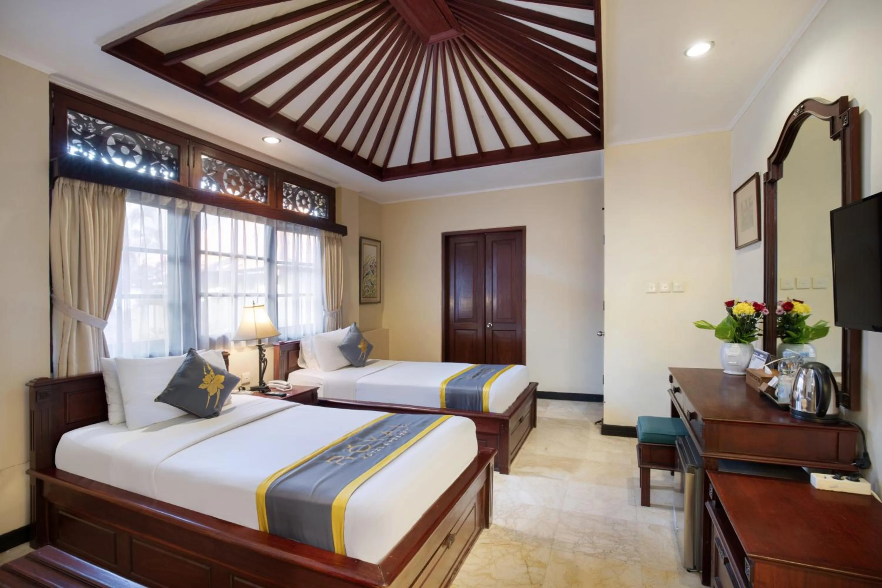 Bedroom, Bed in Royal Hotel and Villa Bali