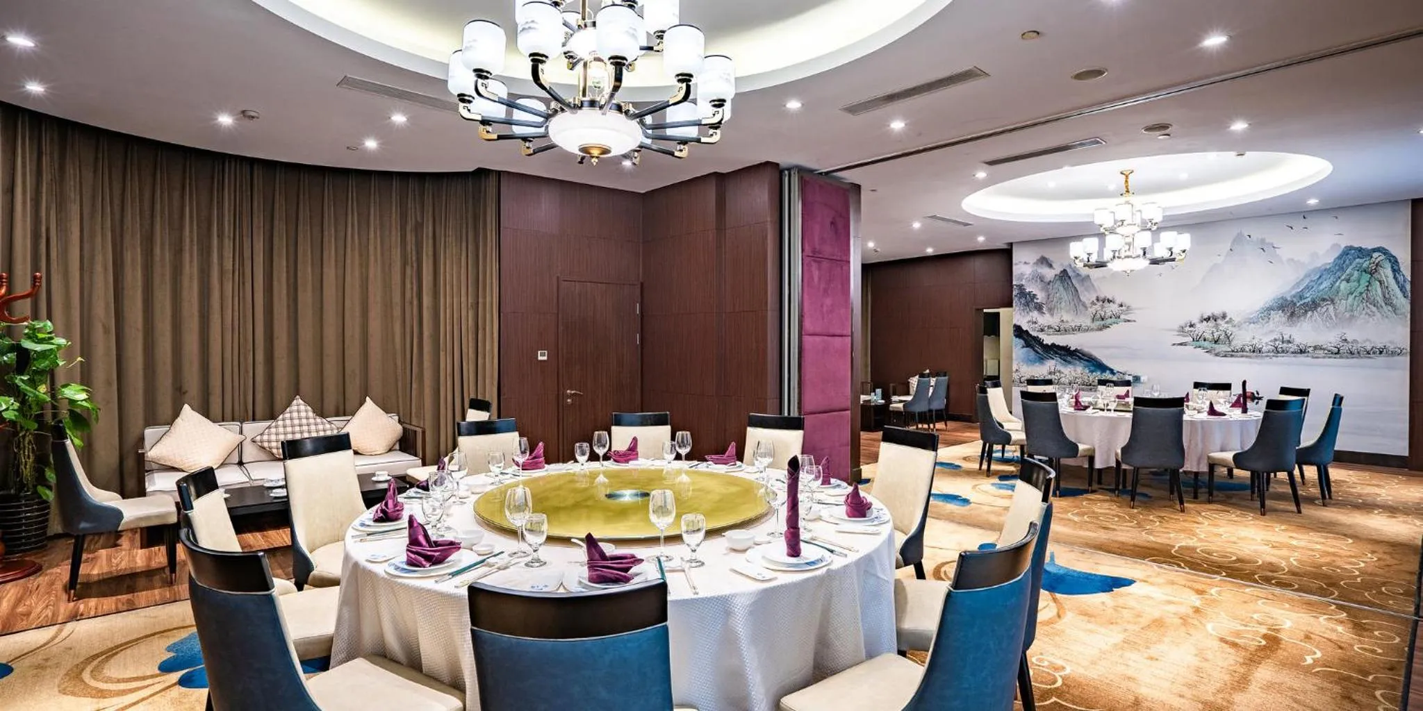 Restaurant/places to eat in Holiday Inn Changzhou Wujin by IHG