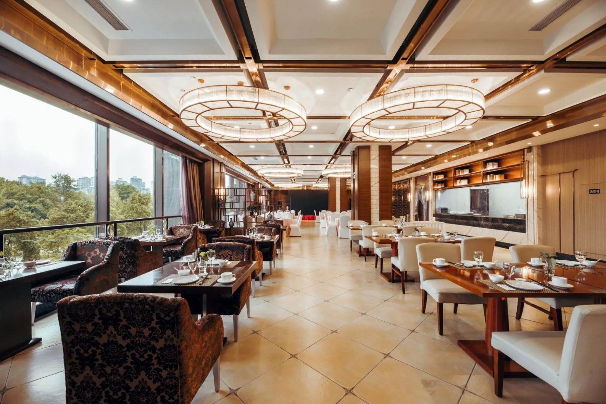 Restaurant/places to eat in Holiday Inn Changzhou Wujin by IHG