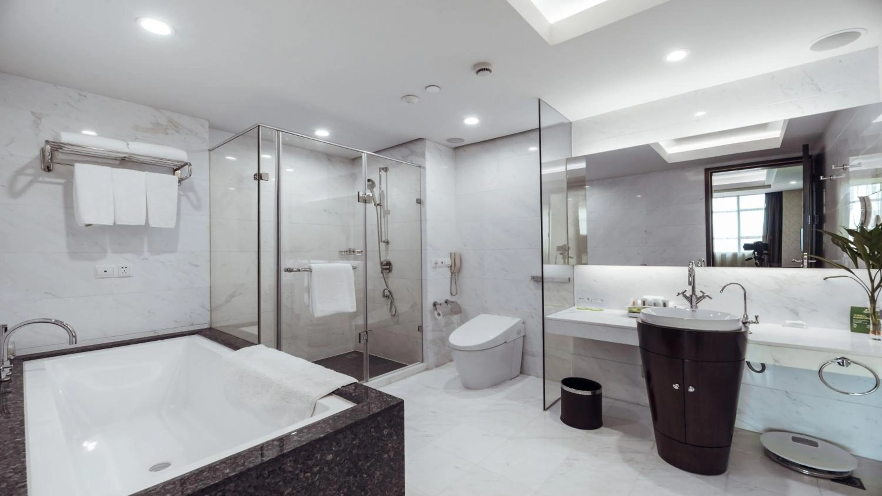 Photo of the whole room in Holiday Inn Changzhou Wujin by IHG