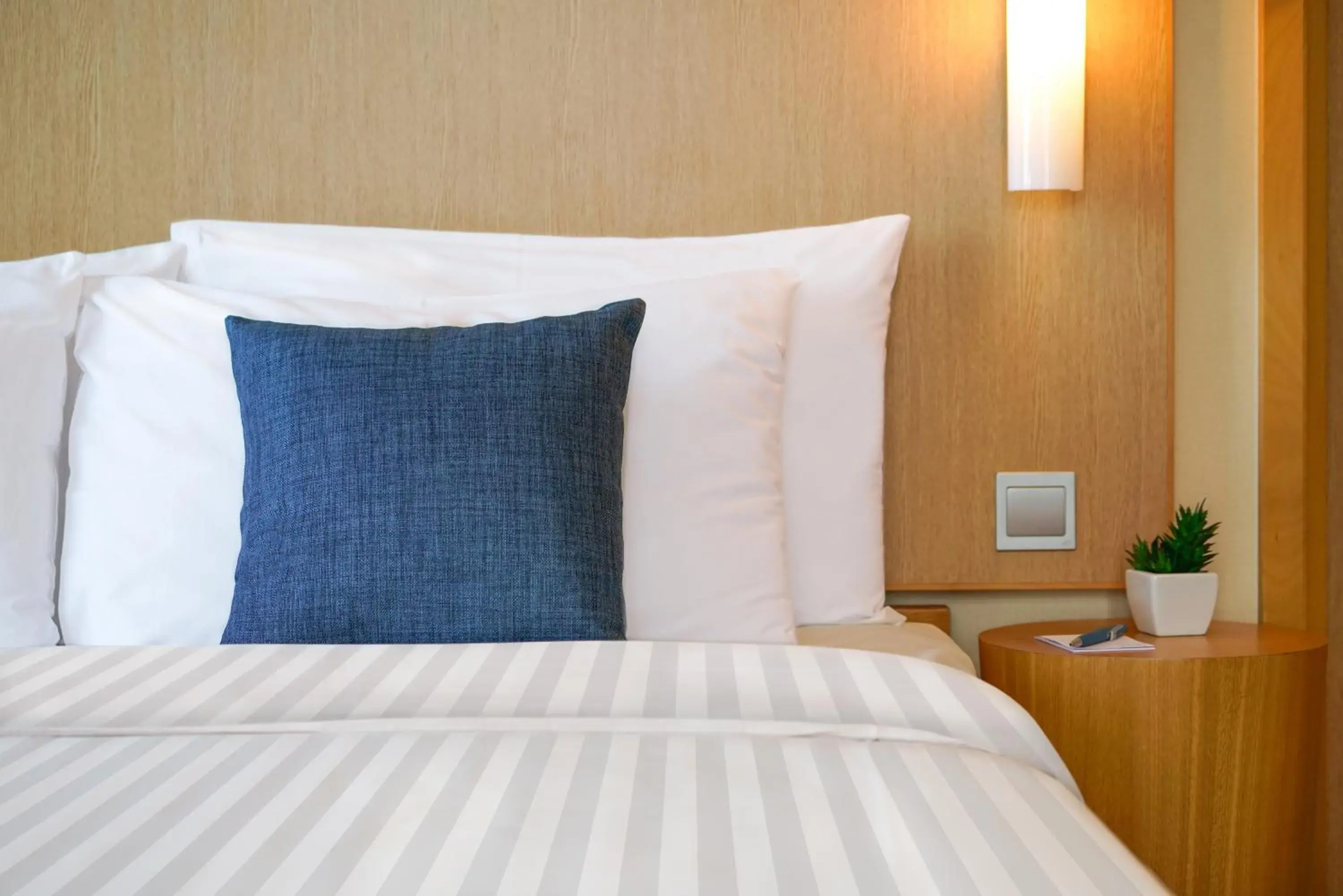 Hotel COZi Harbour View Hotel COZi Harbour View