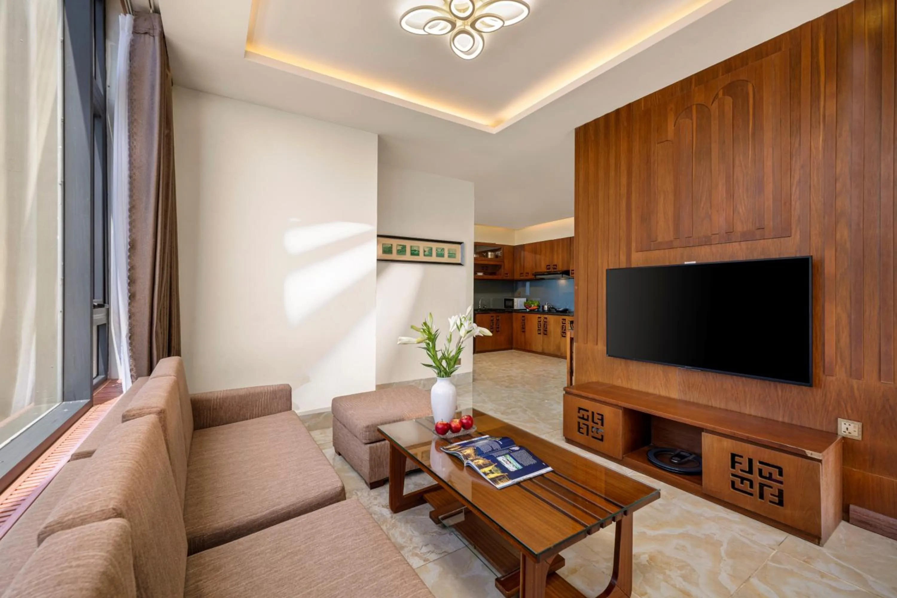 Living room in Nhu Minh Plaza Danang Hotel