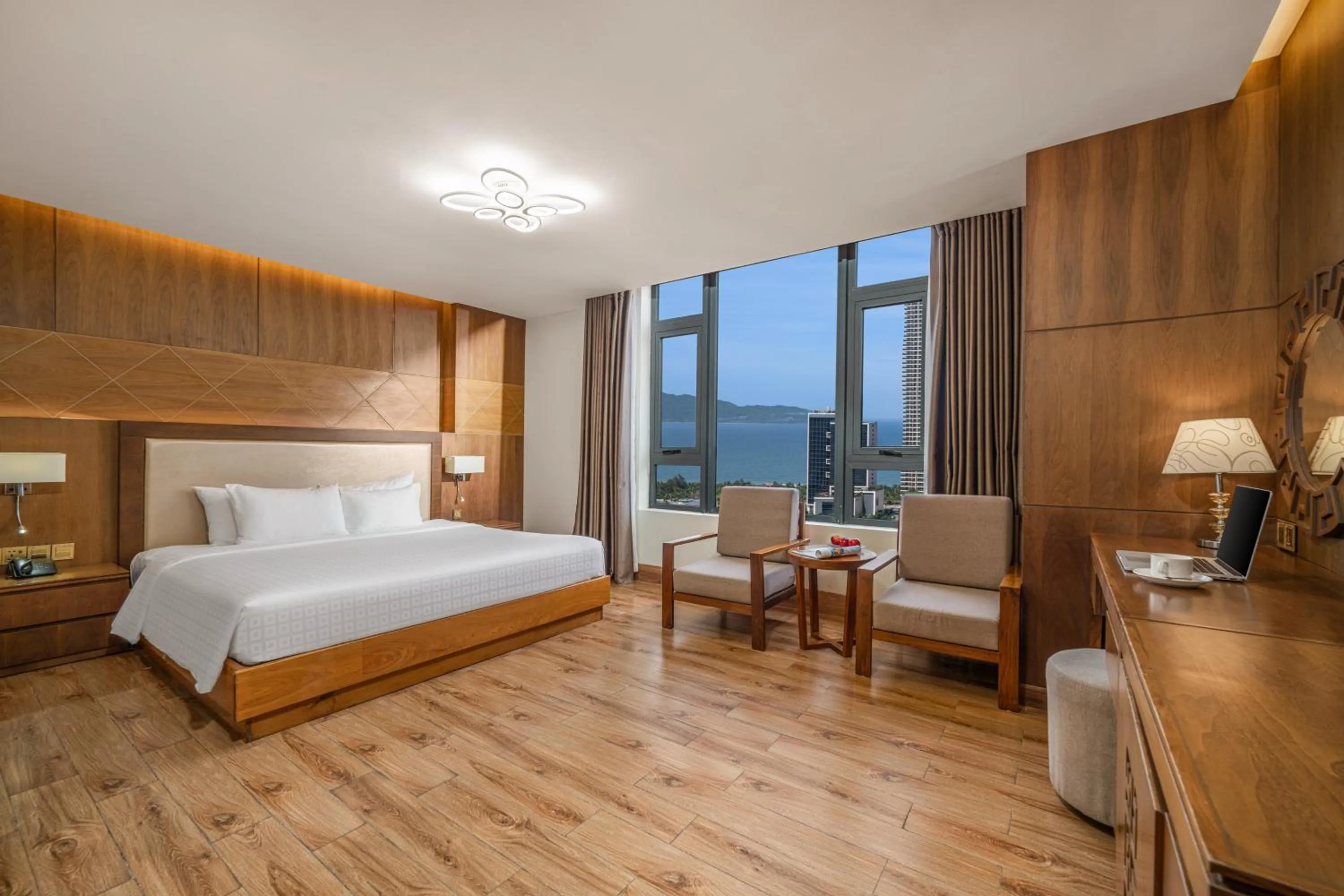 View (from property/room), Bed in Nhu Minh Plaza Danang Hotel