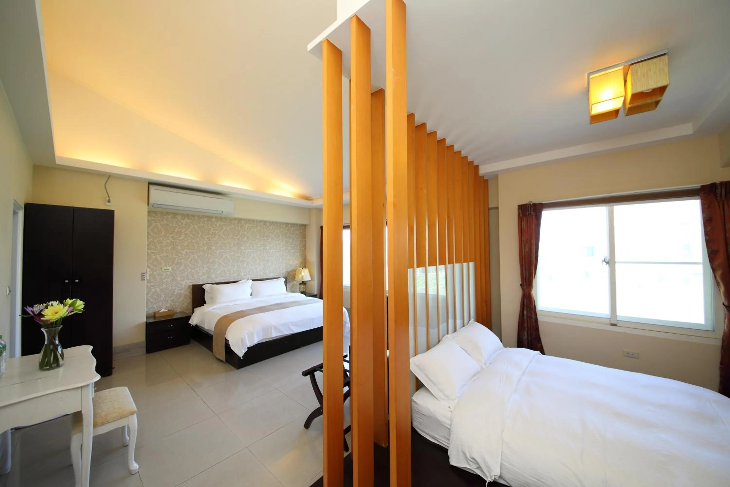 Photo of the whole room, Bed in Yue Ya Guan Homestay