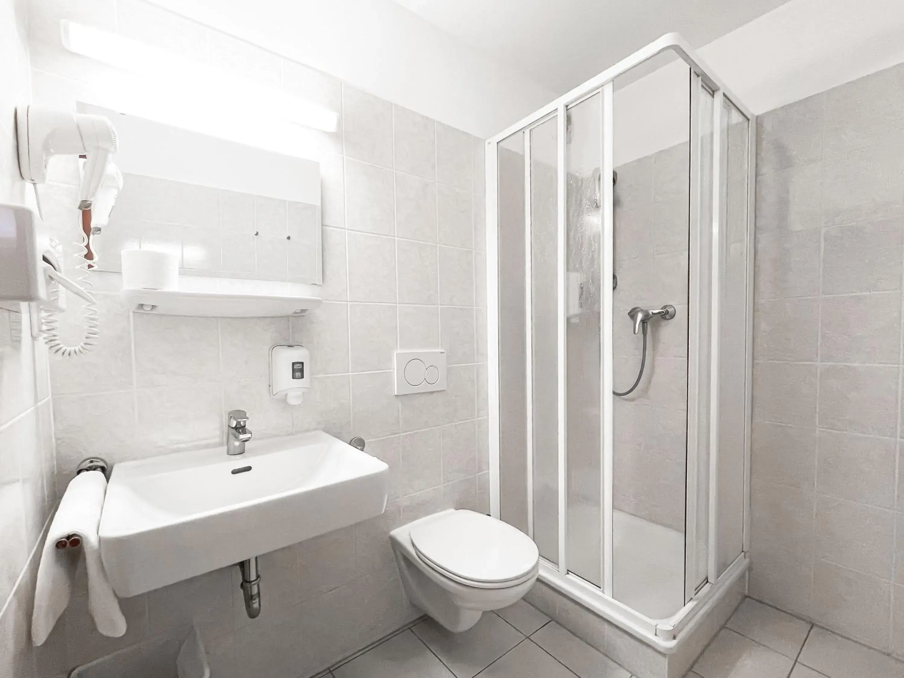 Double Room in Lenas Donau Hotel Double Room in Lenas Donau Hotel