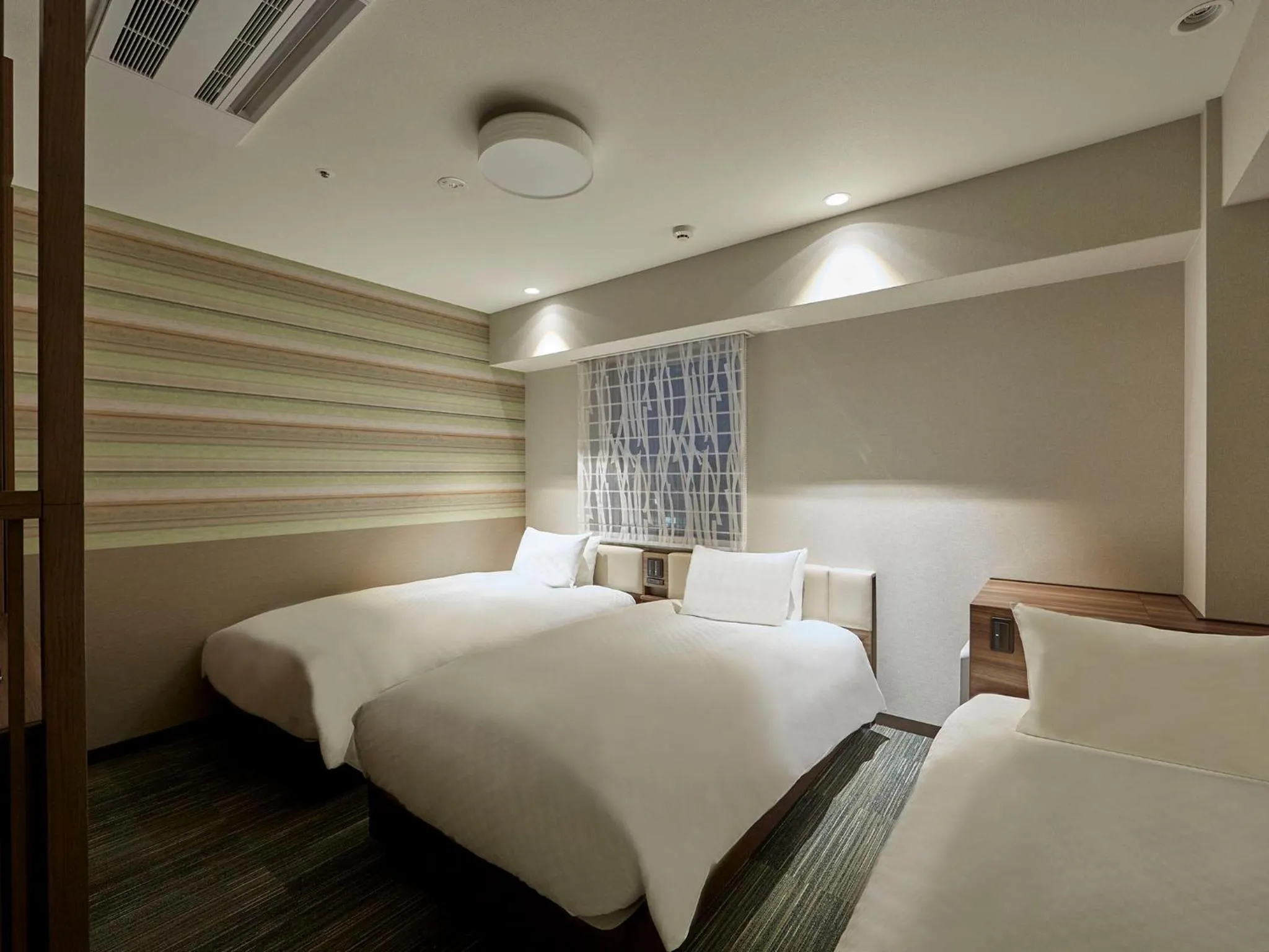 Photo of the whole room, Bed in Hearton Hotel Shinsaibashi Nagahoridouri