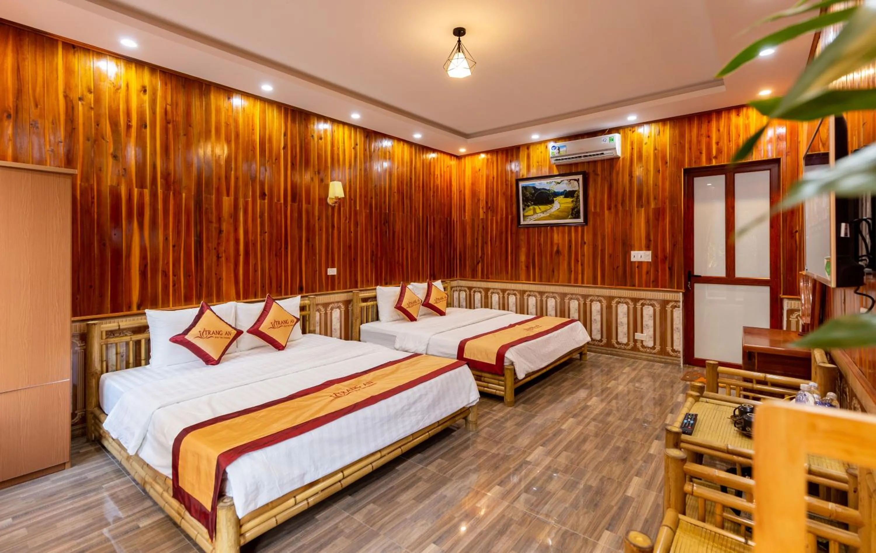 Photo of the whole room, Bed in Trang An River View Homestay