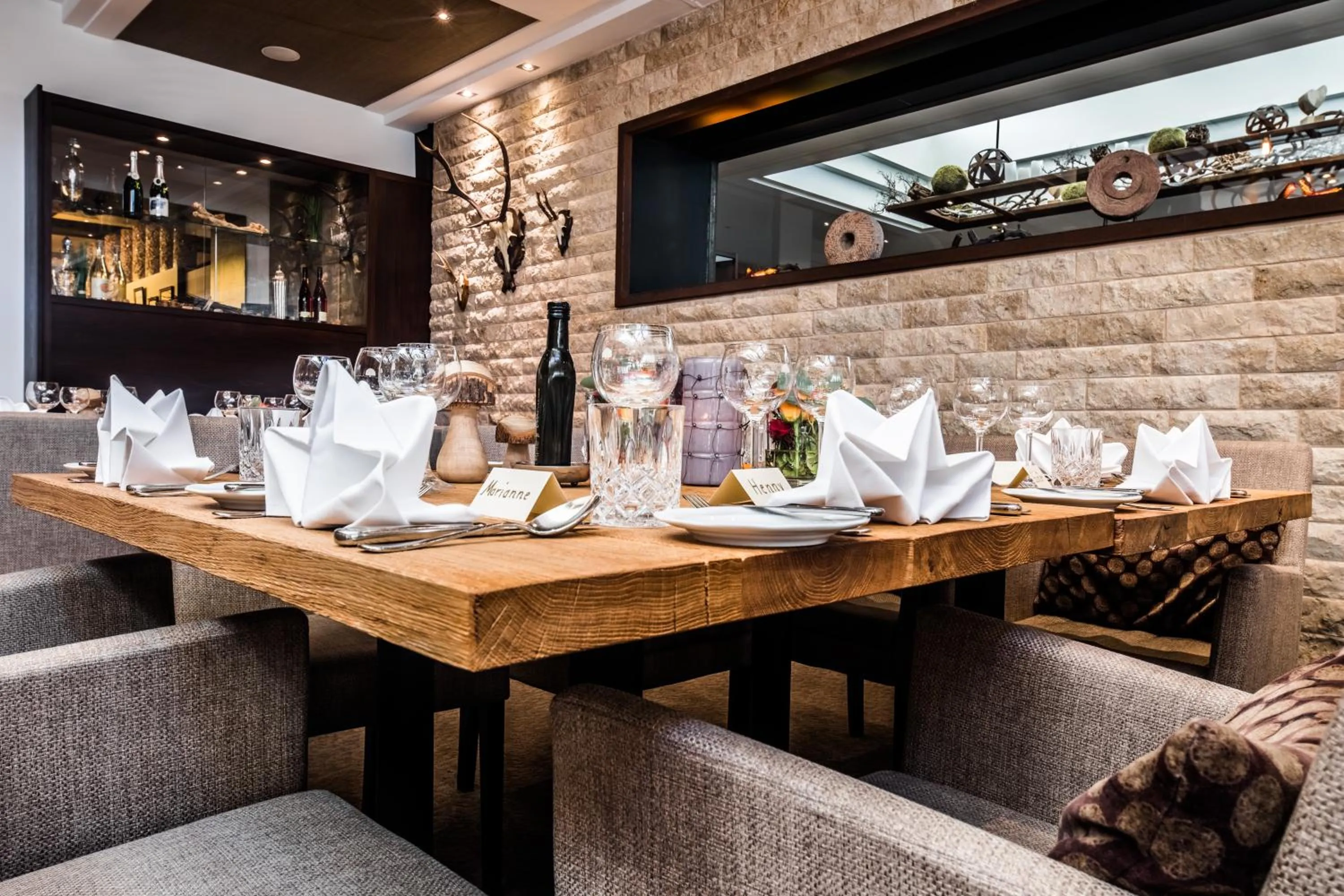 Restaurant/places to eat in Wellings Parkhotel