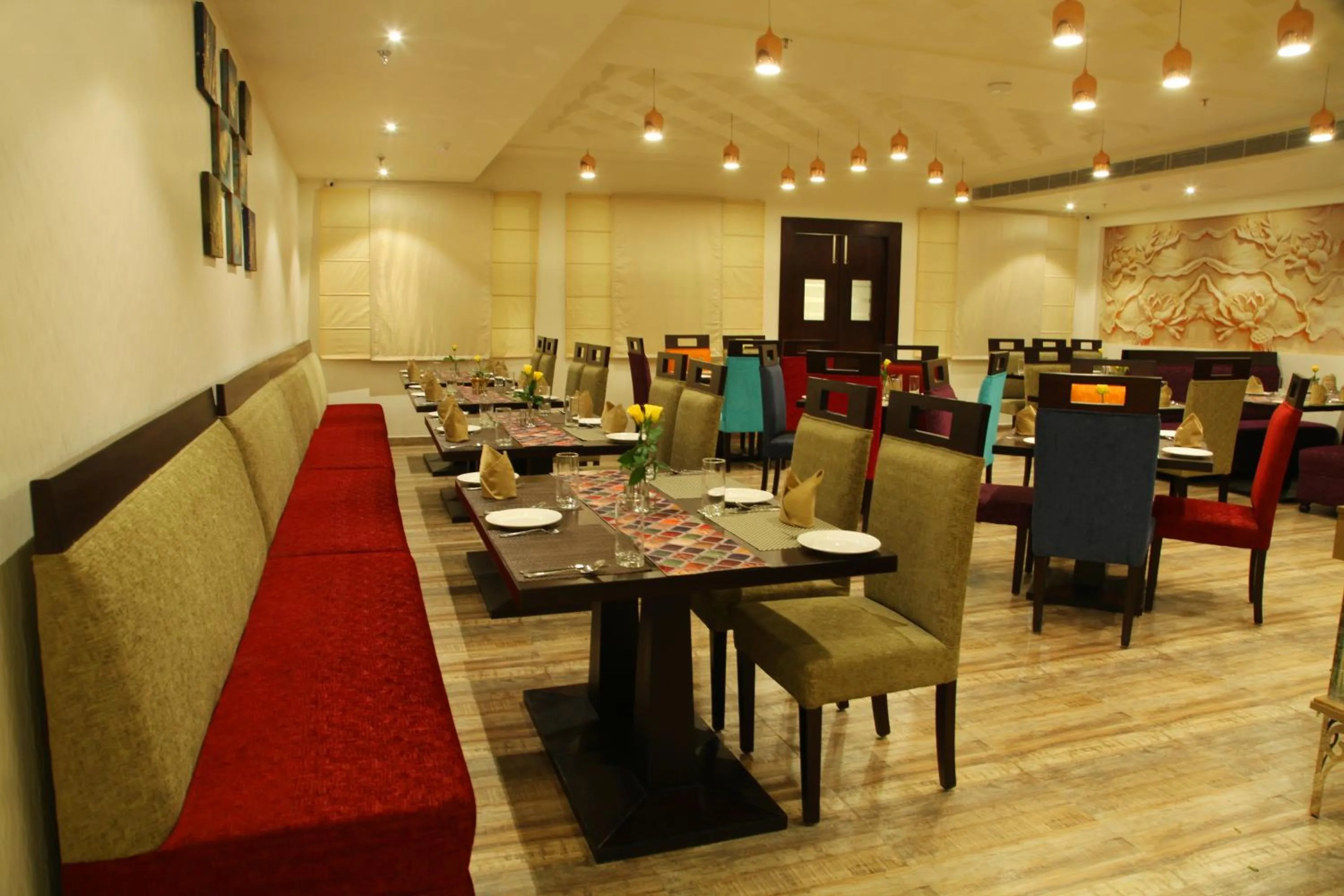 Restaurant/places to eat in Hotel WJ Grand