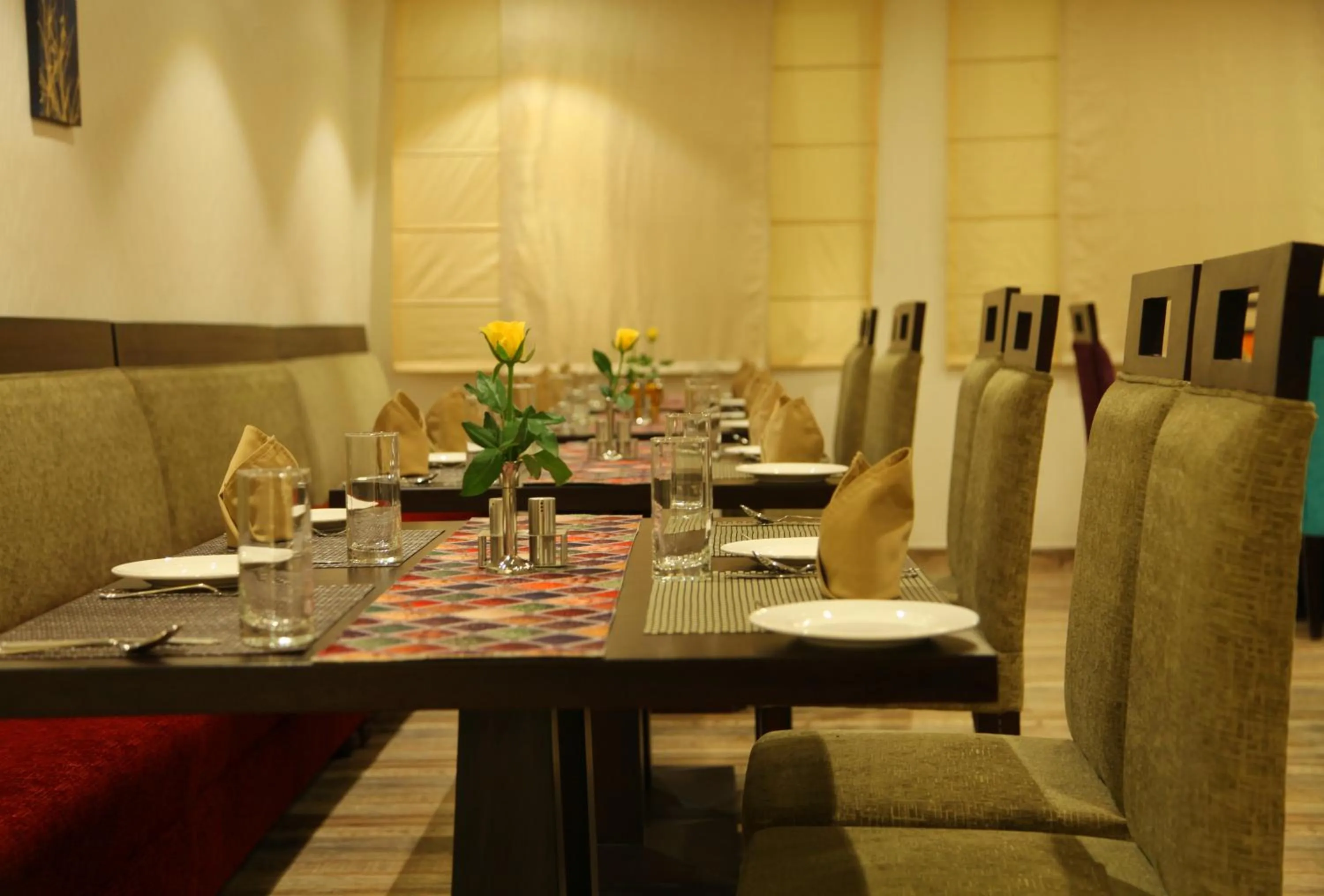 Restaurant/places to eat in Hotel WJ Grand