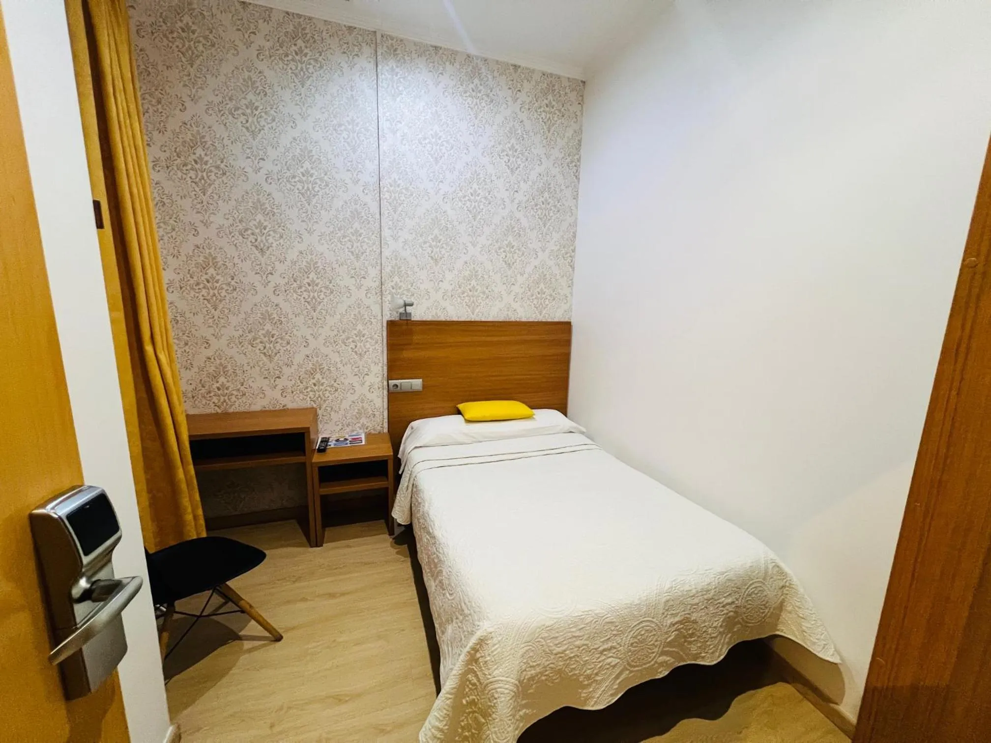 Bed in Ciudad Condal Hostal - Paseo de Gracia