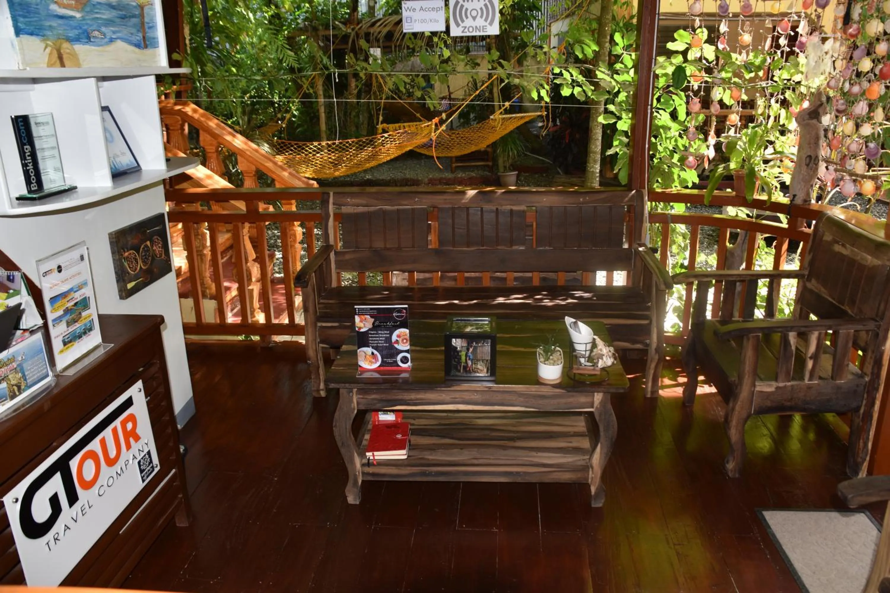 Property building in Roy's Rendezvous Boracay