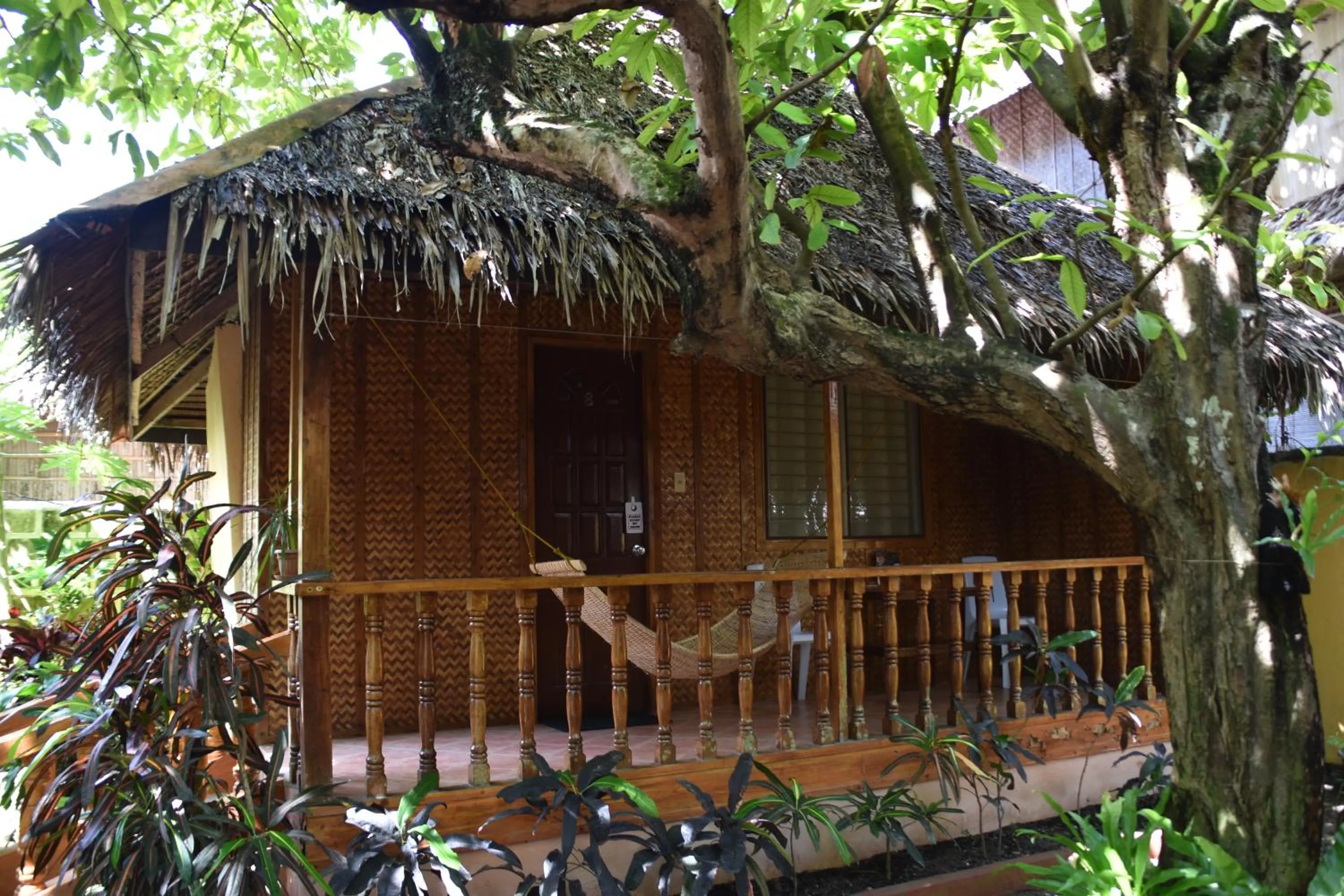 Property building in Roy's Rendezvous Boracay