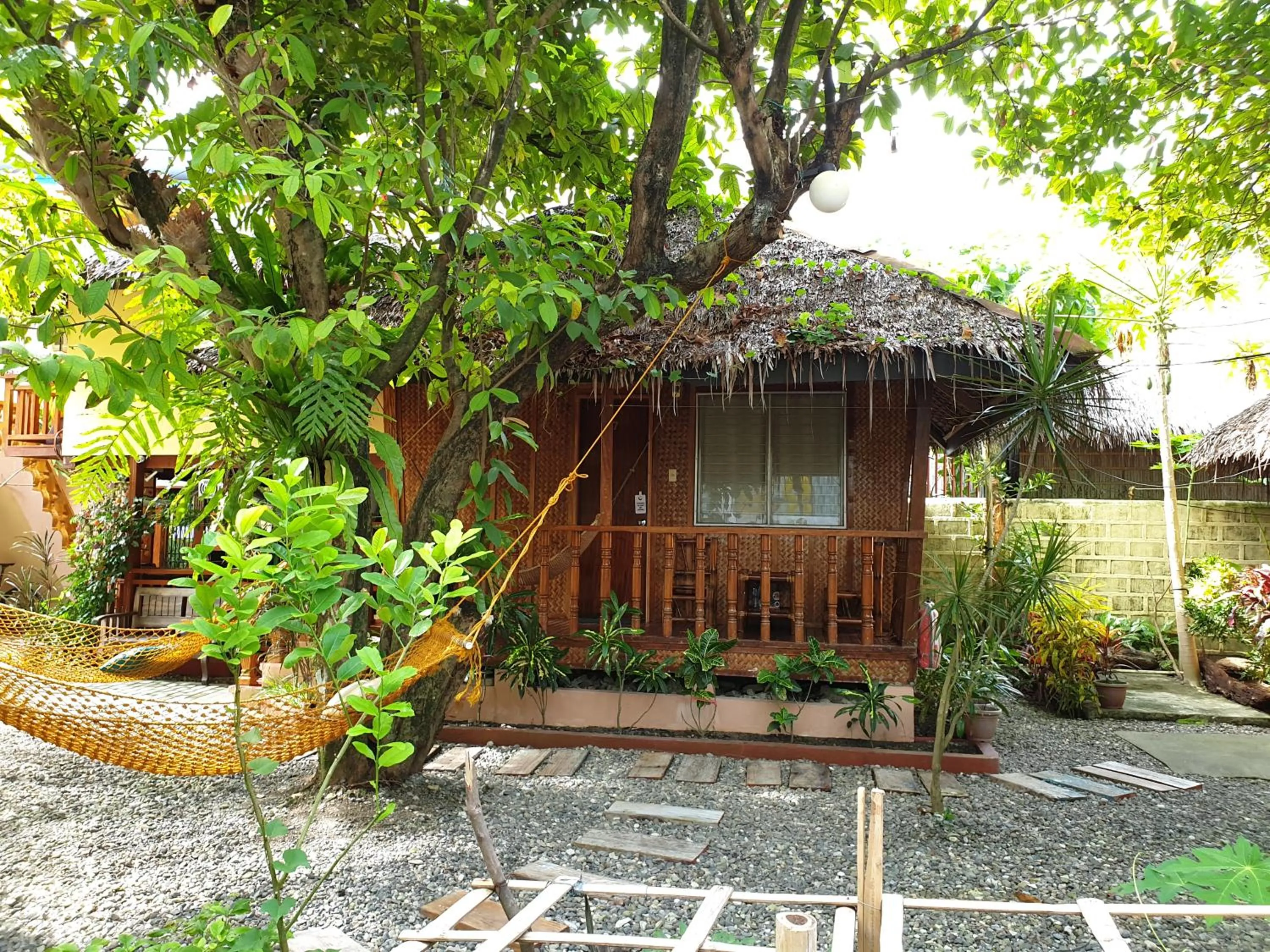 Property building in Roy's Rendezvous Boracay