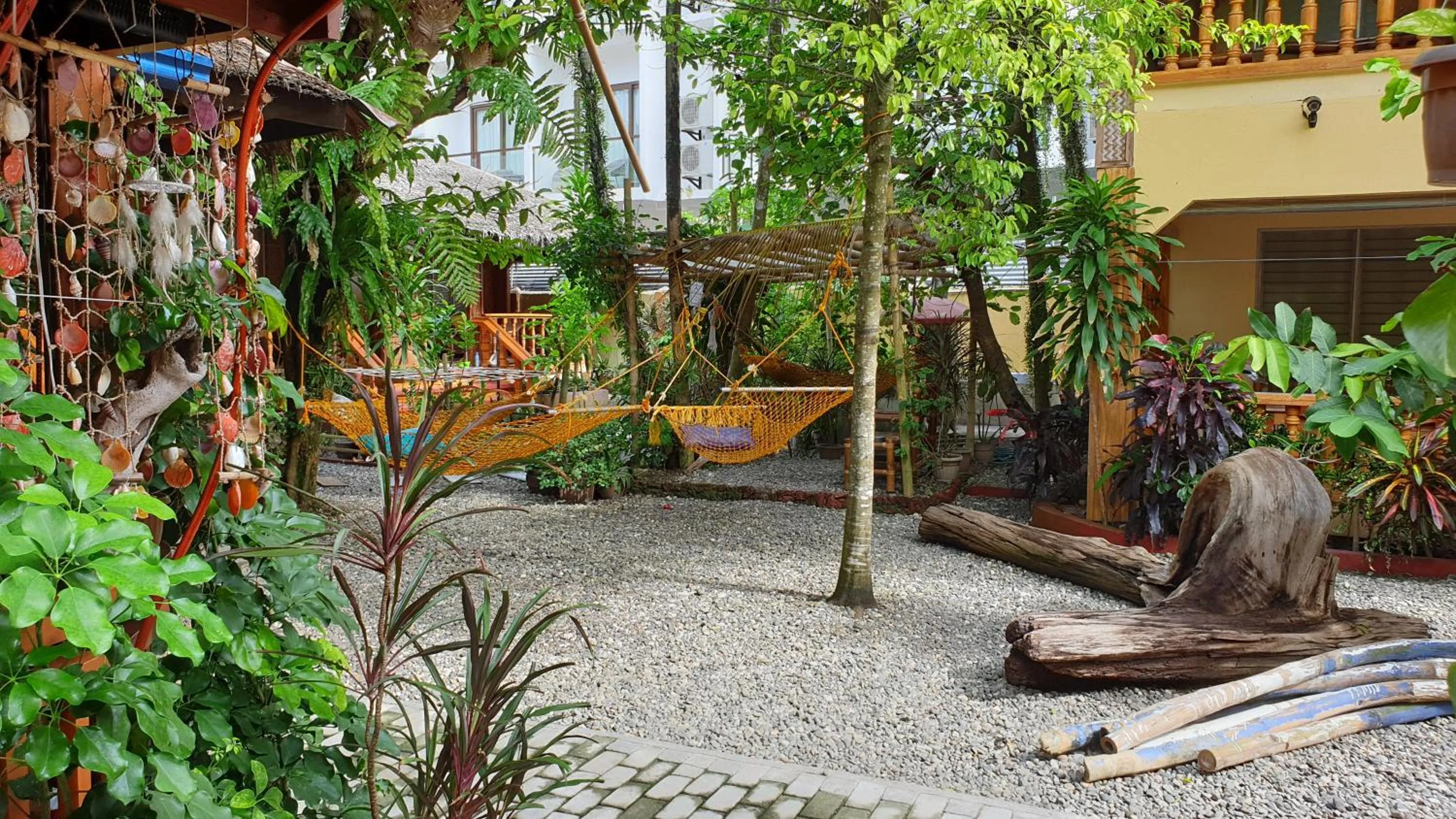 Property building in Roy's Rendezvous Boracay