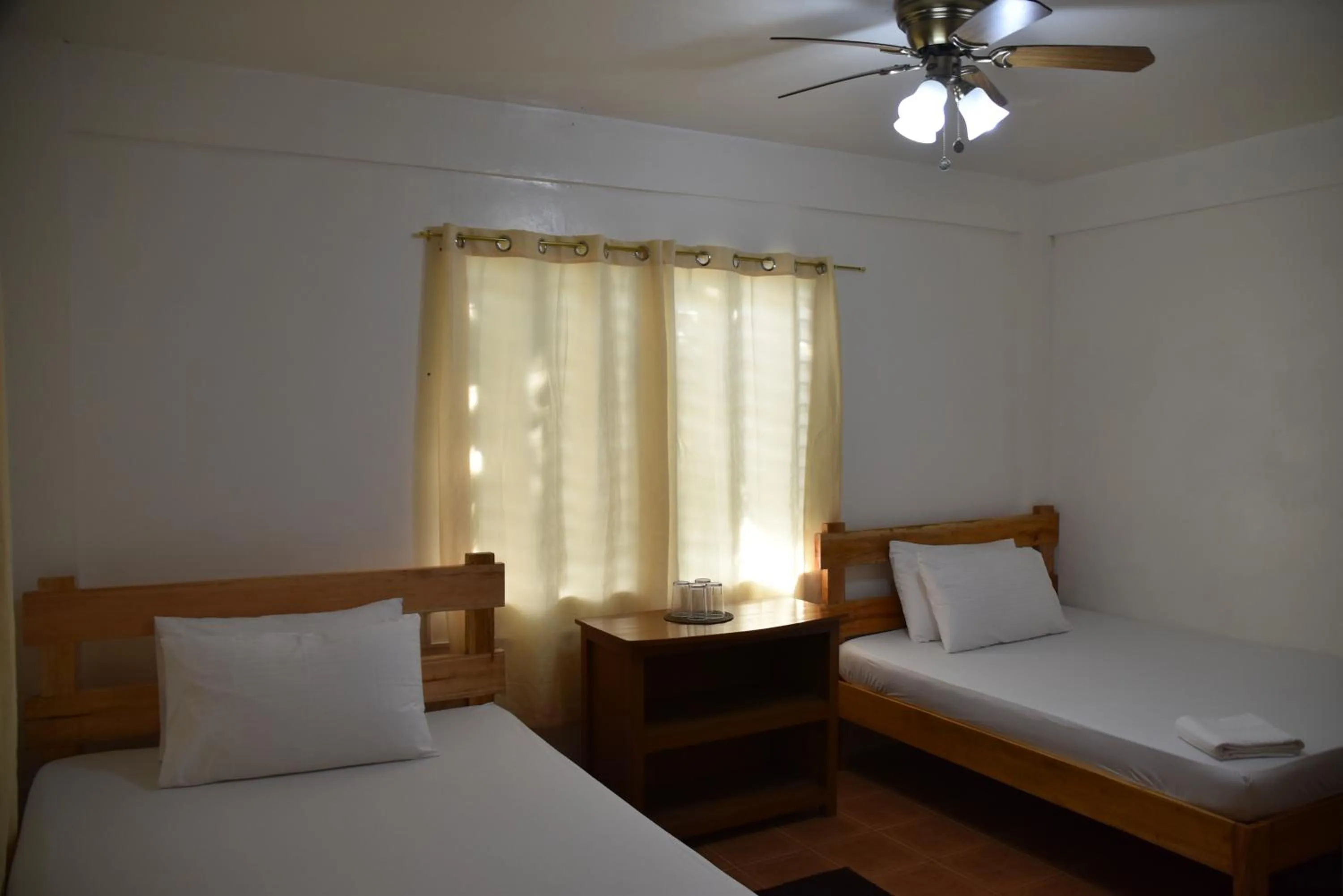 Bed in Roy's Rendezvous Boracay