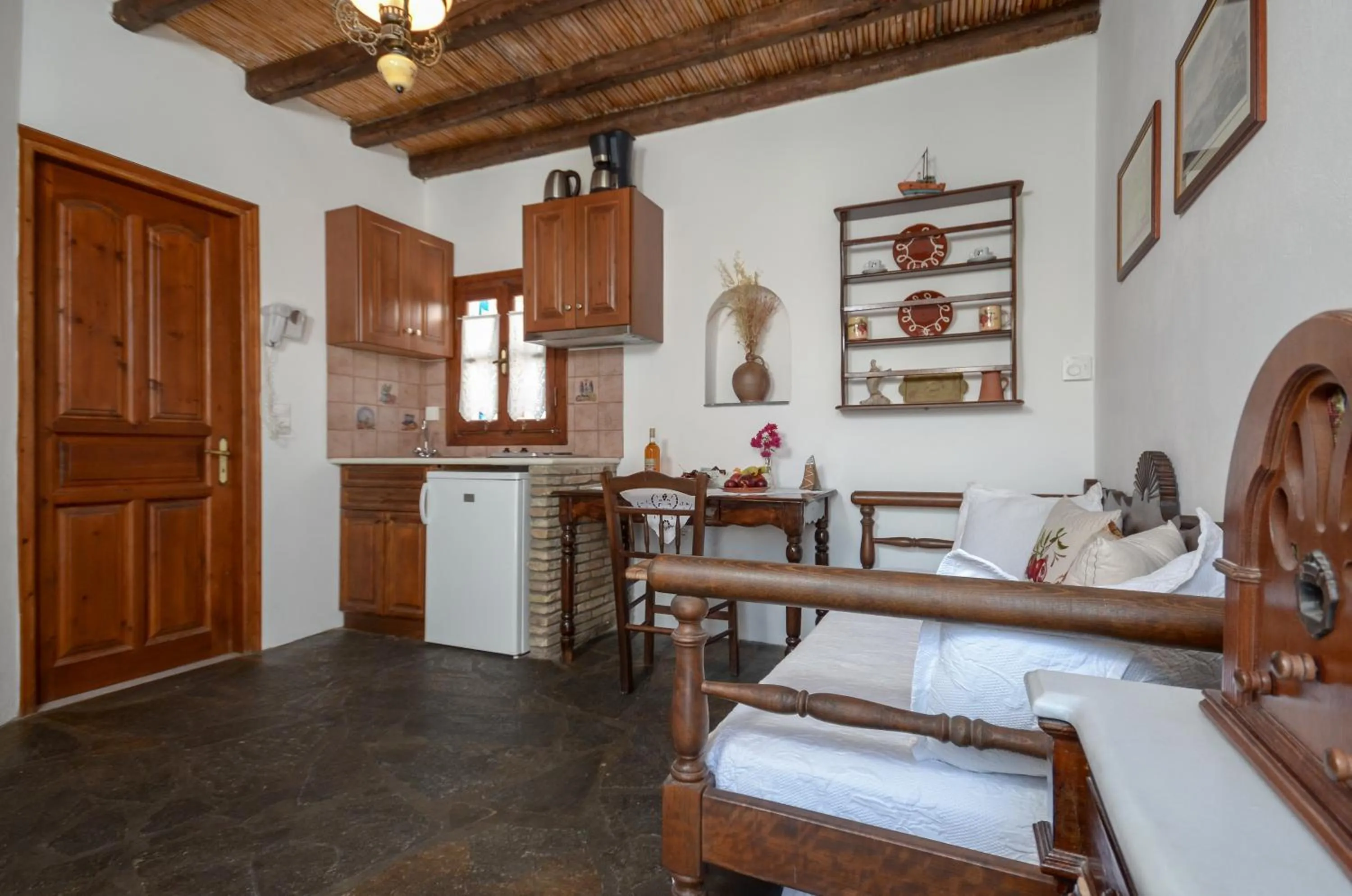 Dining area in Naxos Filoxenia Hotel