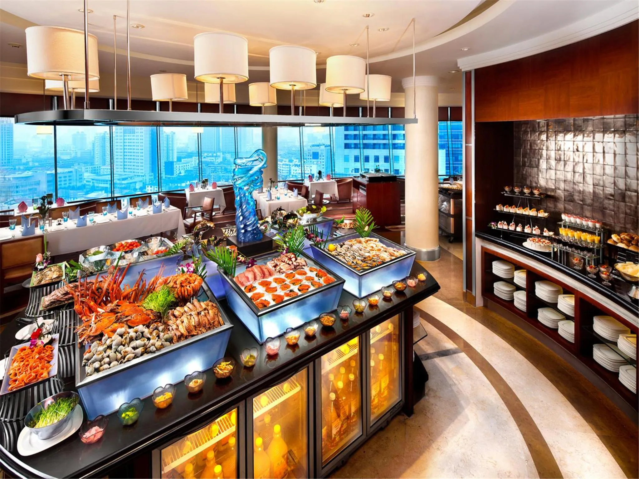 Dinner in Lakeview Xuanwu Hotel