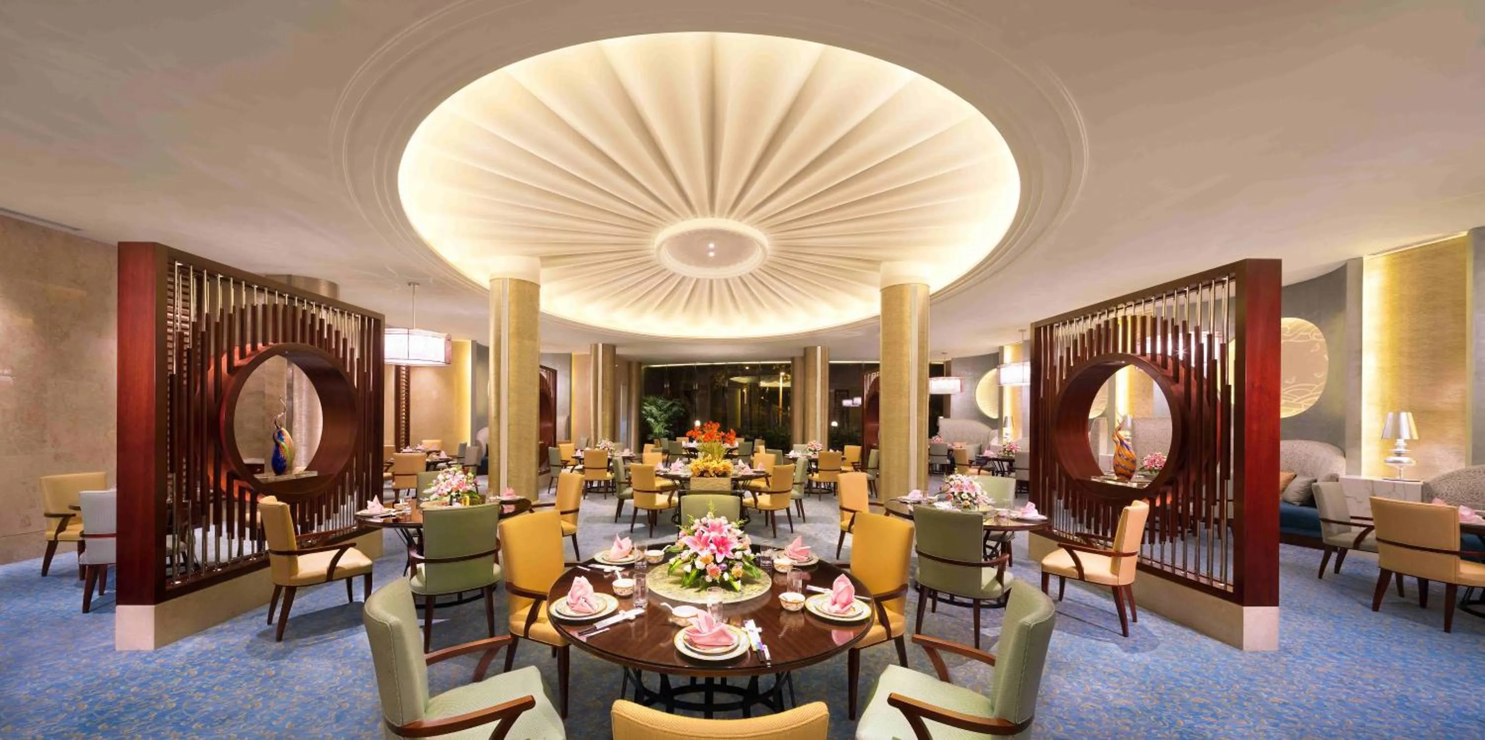 Restaurant/places to eat in Lakeview Xuanwu Hotel