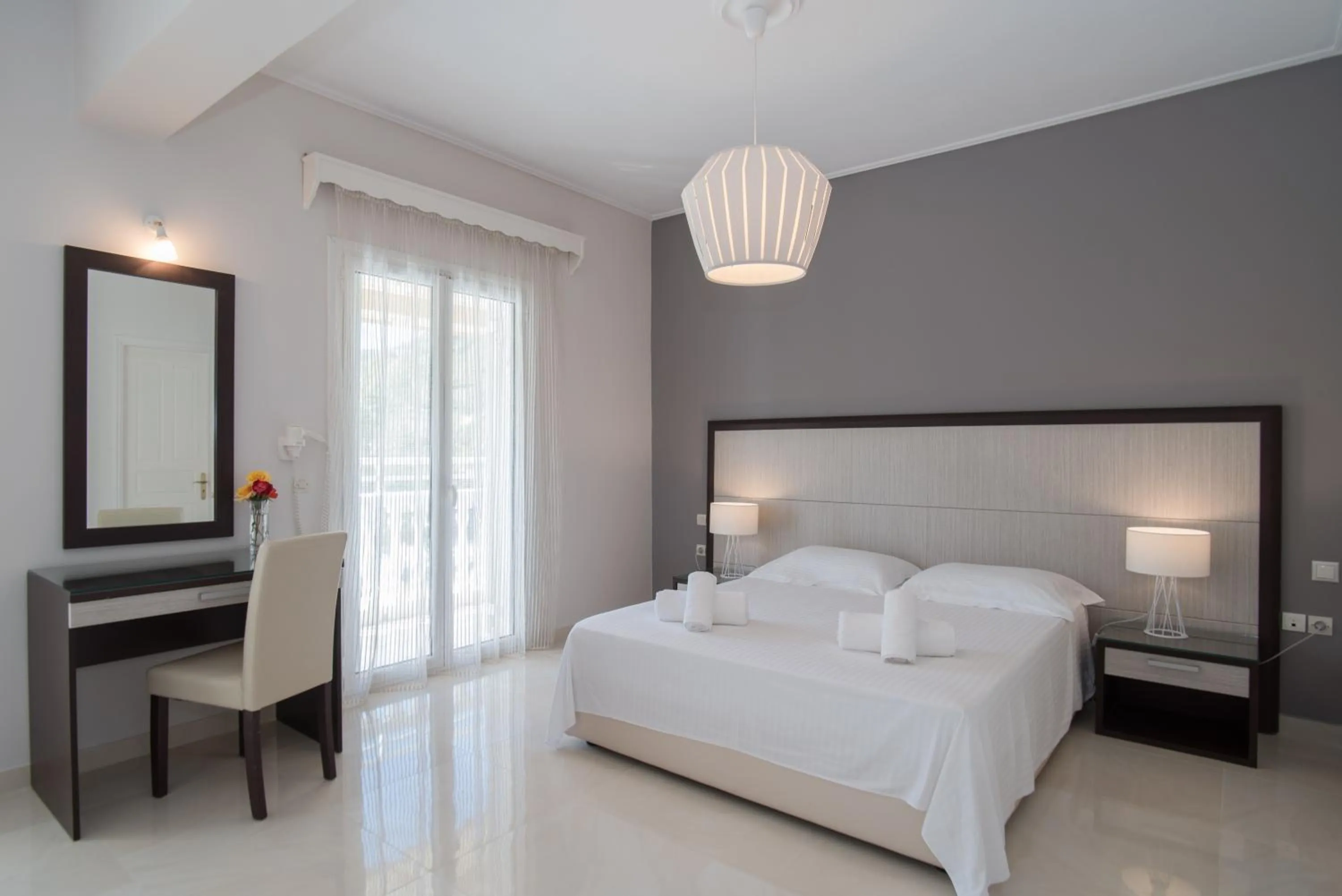 Bedroom, Bed in Edelweiss Hotel