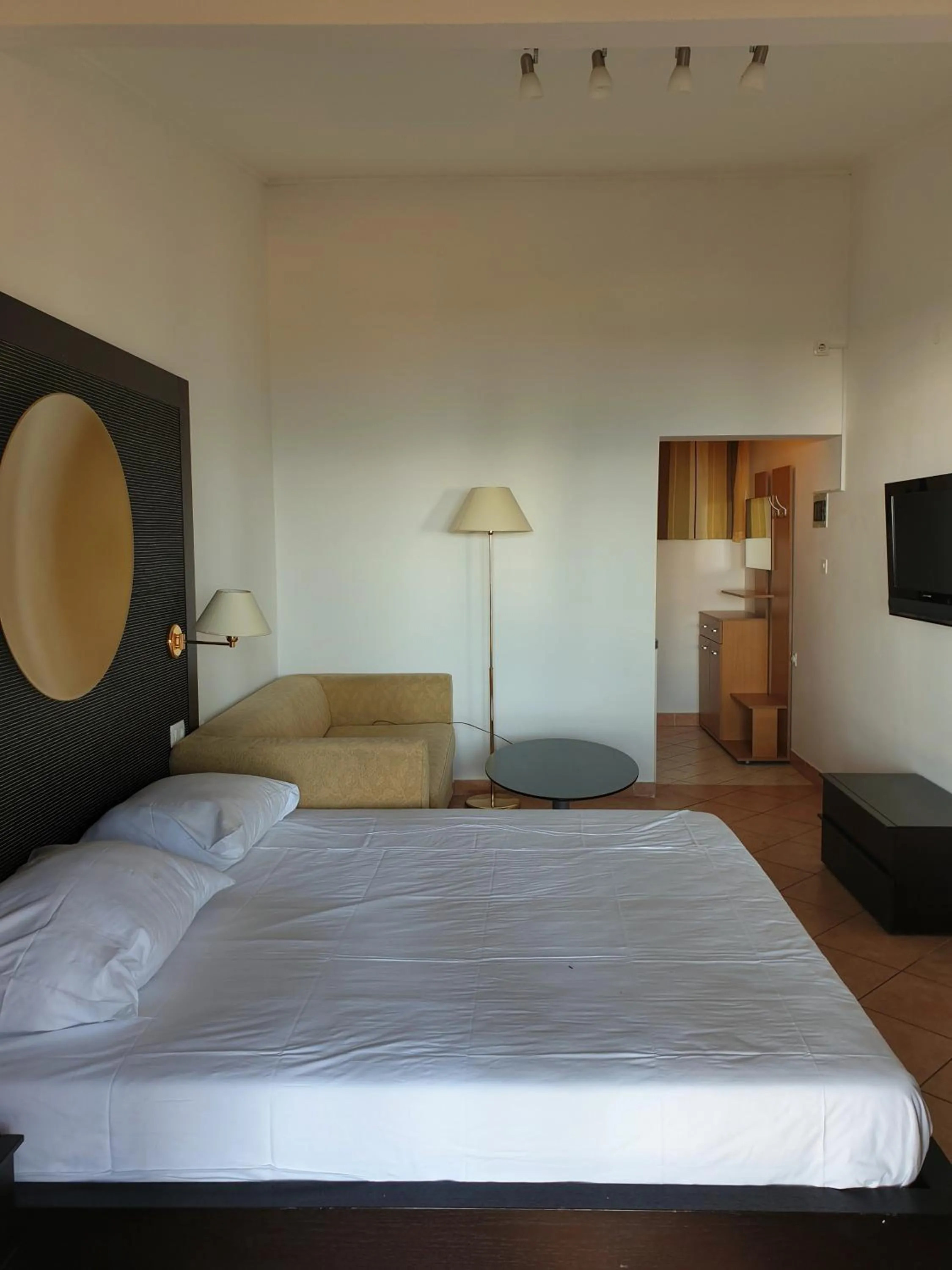 Photo of the whole room, Bed in Family Bungalow Pineta