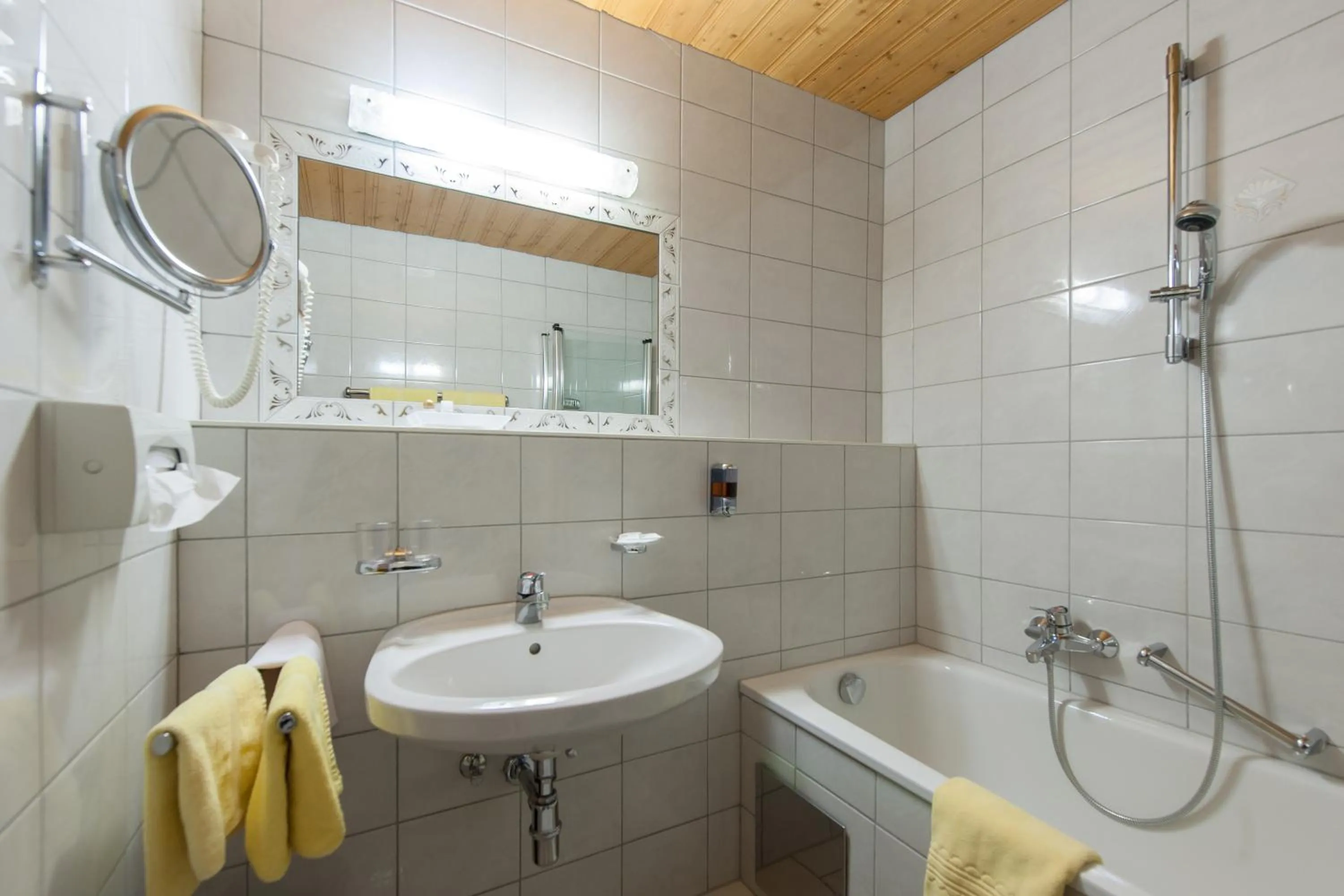 Bathroom in Hotel Jagdhof Bed & Breakfast