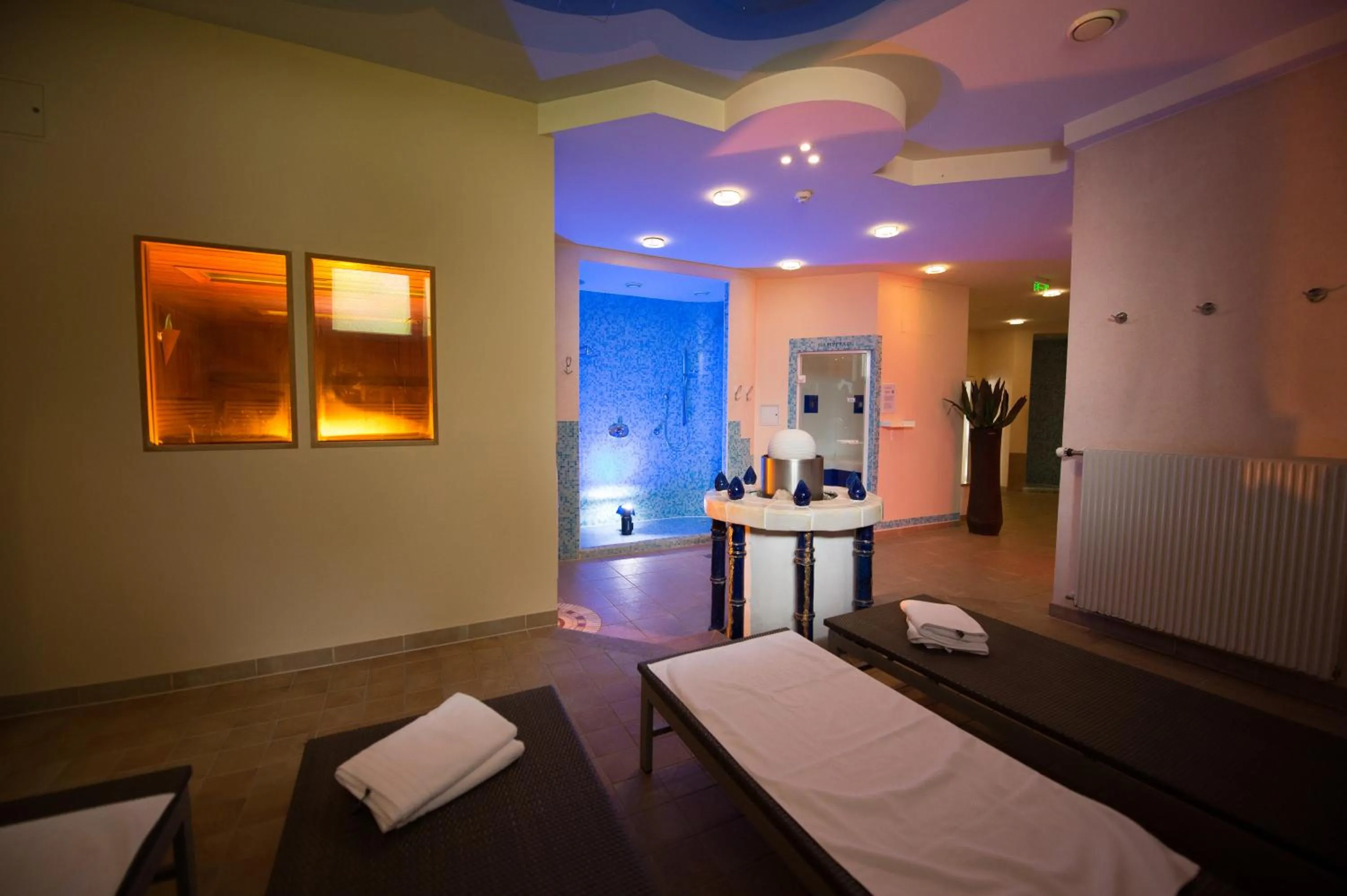 Sauna, Bed in Hotel Landliebe