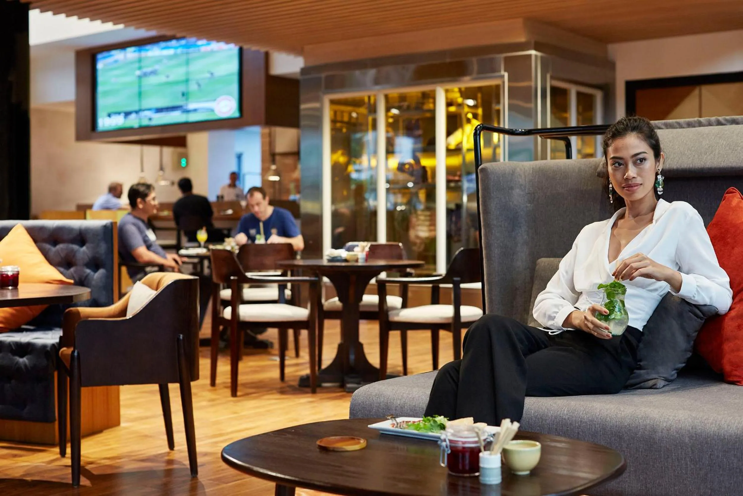 Restaurant/places to eat in Aryaduta Bali