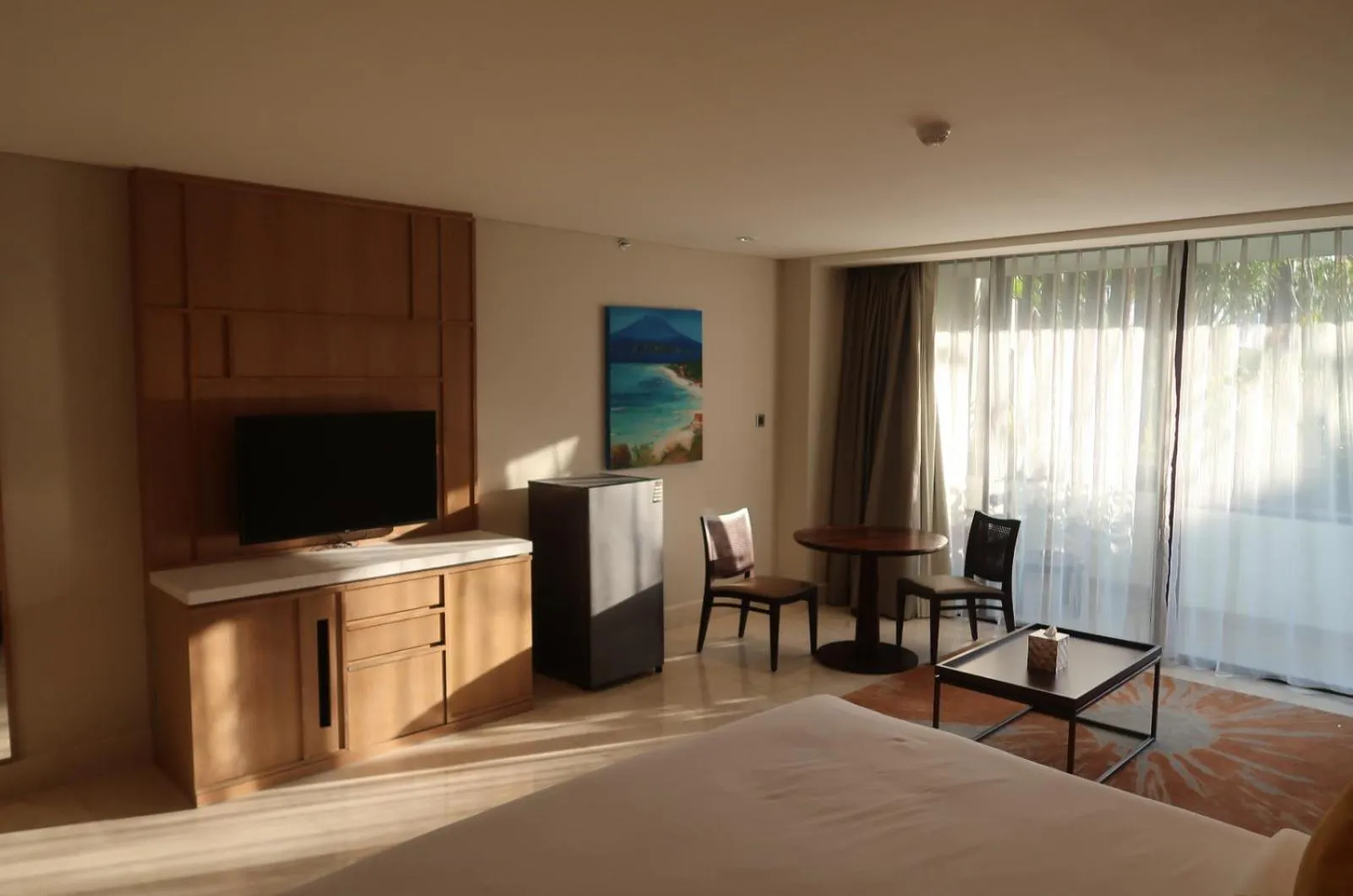 Living room, Bed in Aryaduta Bali